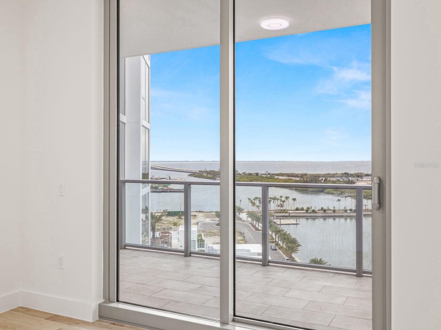 Image 20 of 37 For 5120 Marina Way 10001