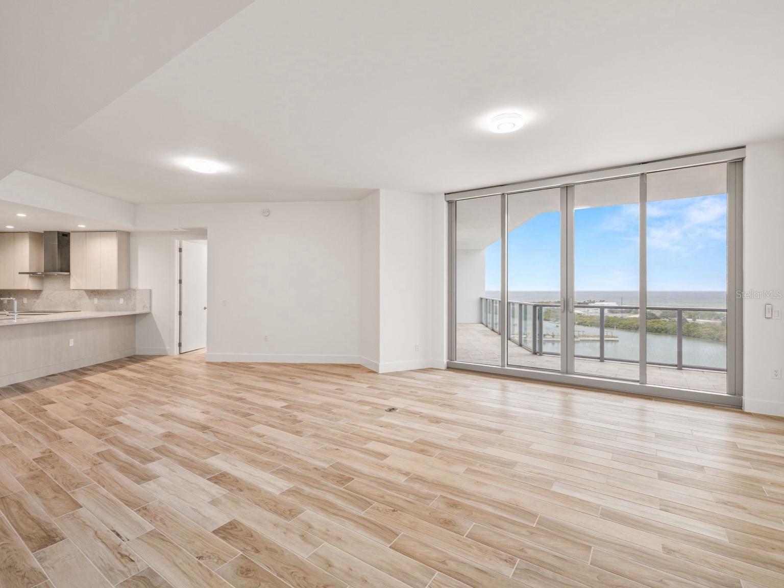 Image 3 of 37 For 5120 Marina Way 10001