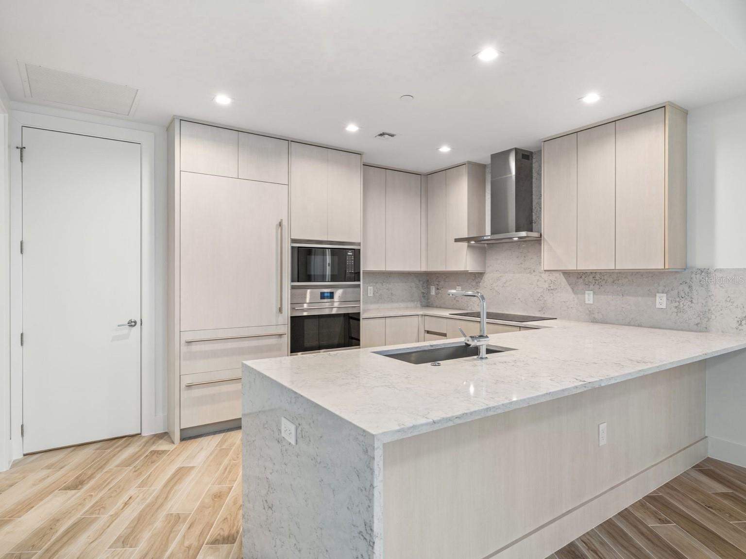 Image 9 of 37 For 5120 Marina Way 10001