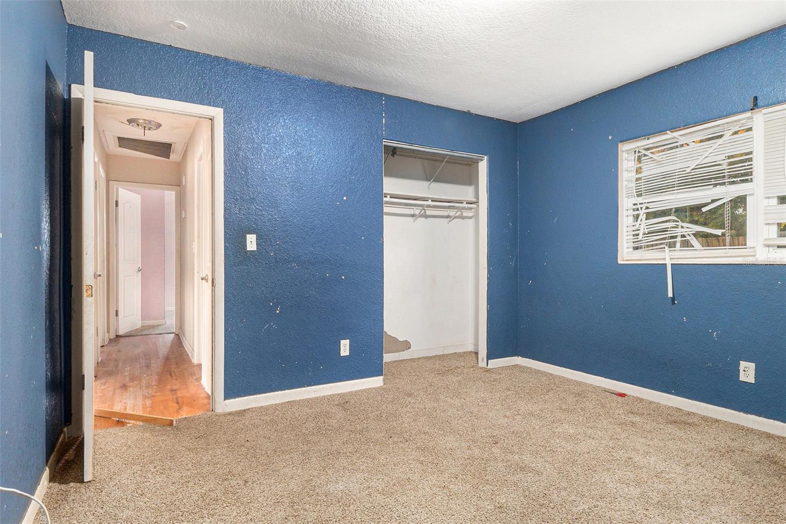 Image 22 of 30 For 625 Avenue D Ne