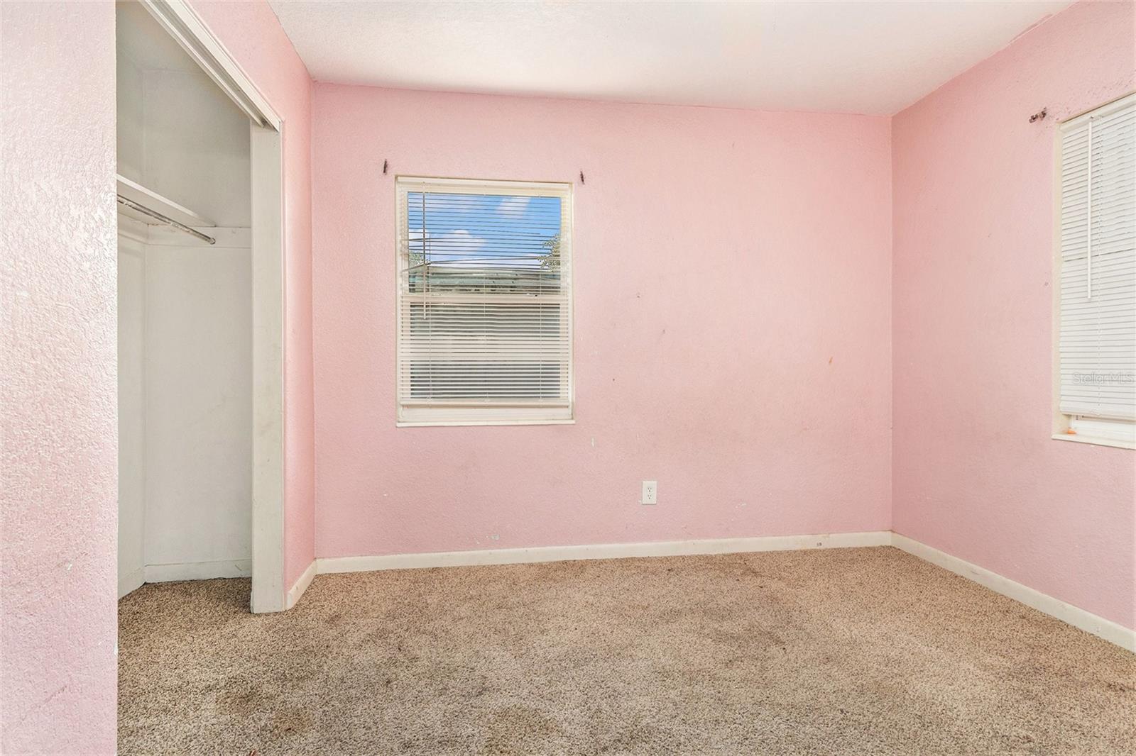 Image 24 of 30 For 625 Avenue D Ne