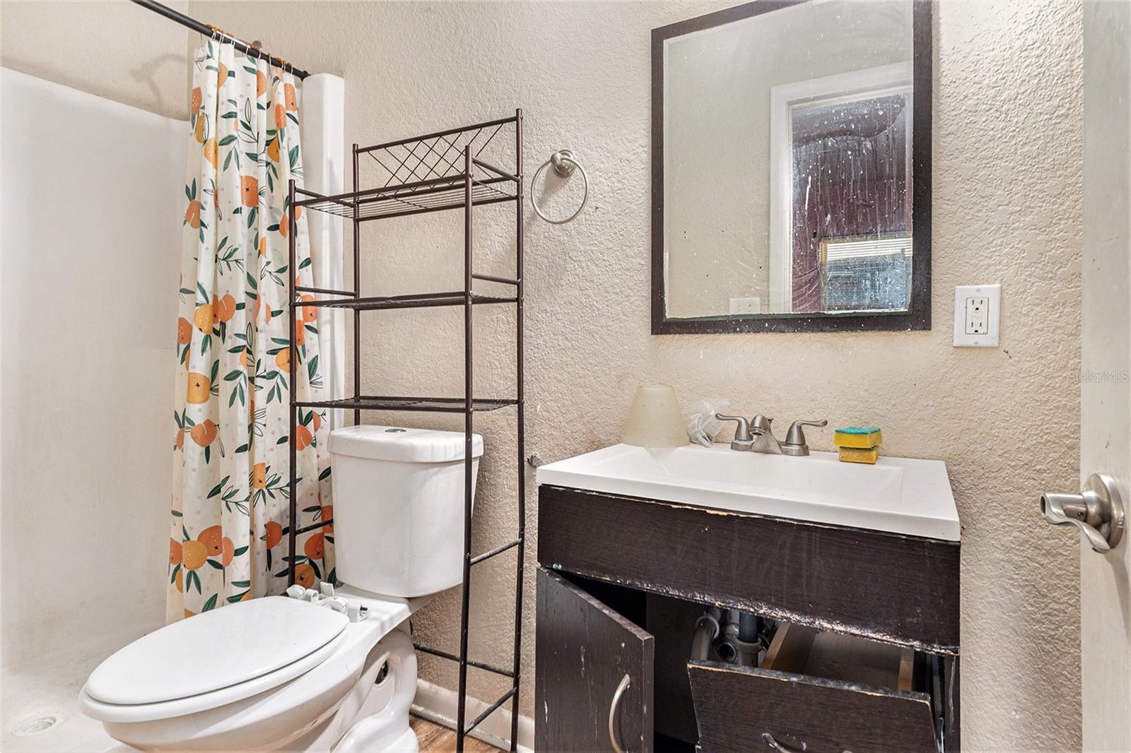 Image 26 of 30 For 625 Avenue D Ne