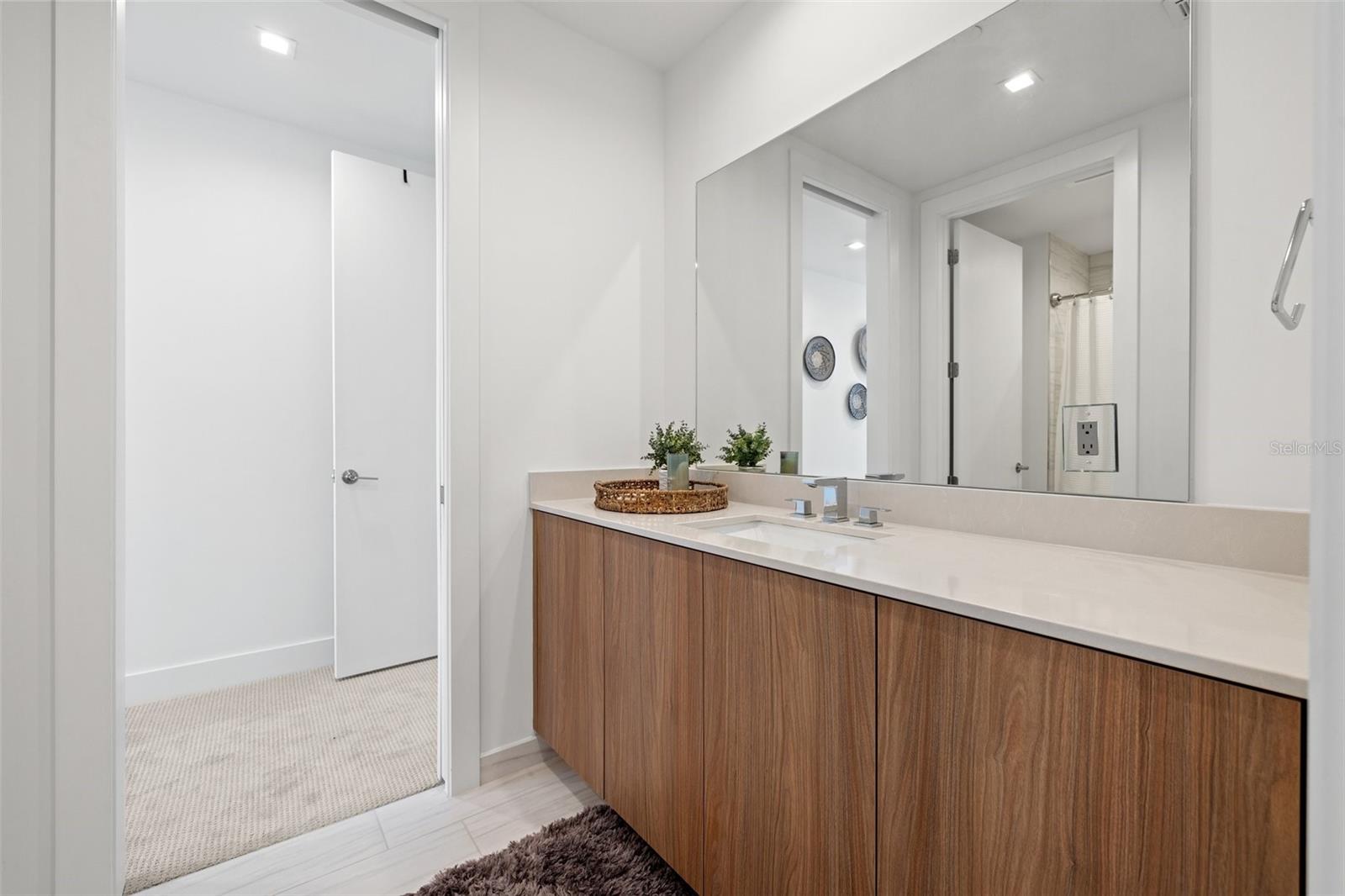 Image 22 of 48 For 5120 Marina Way 2205