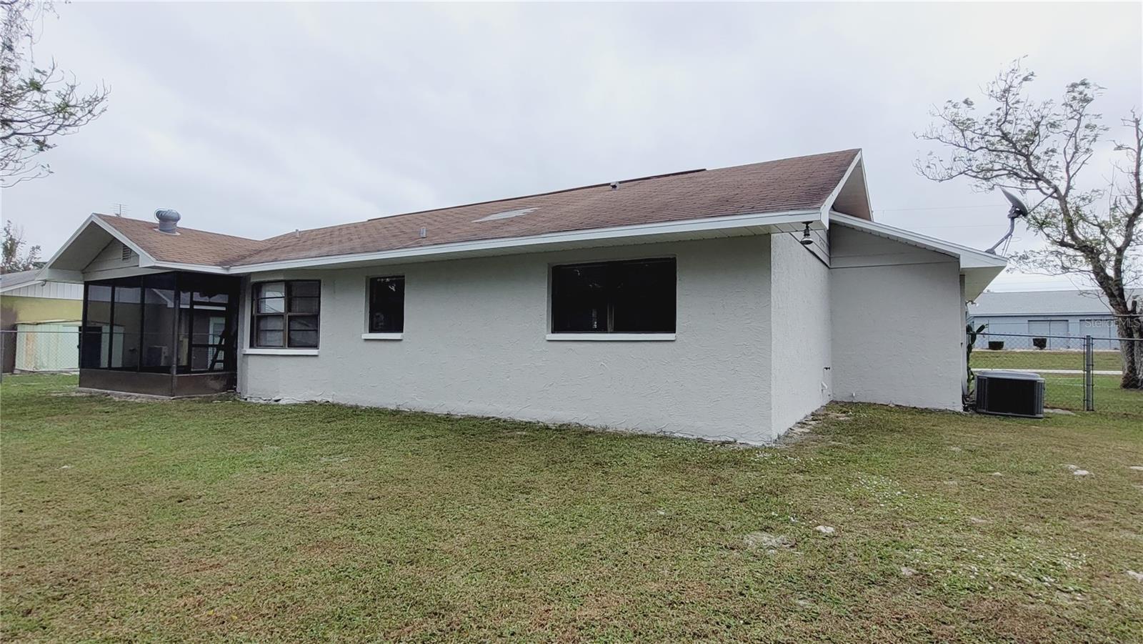 Image 12 of 23 For 4965 Bobwhite Court