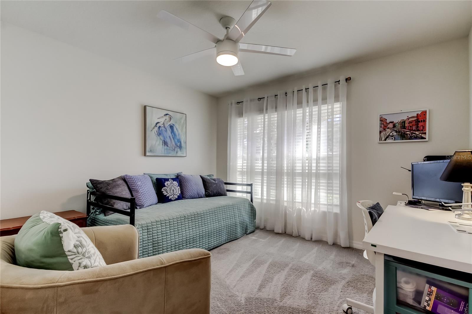 Image 8 of 43 For 1905 Blue Stream Street