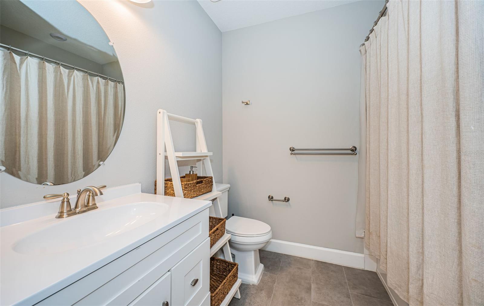 Image 28 of 46 For 2509 Coral Court