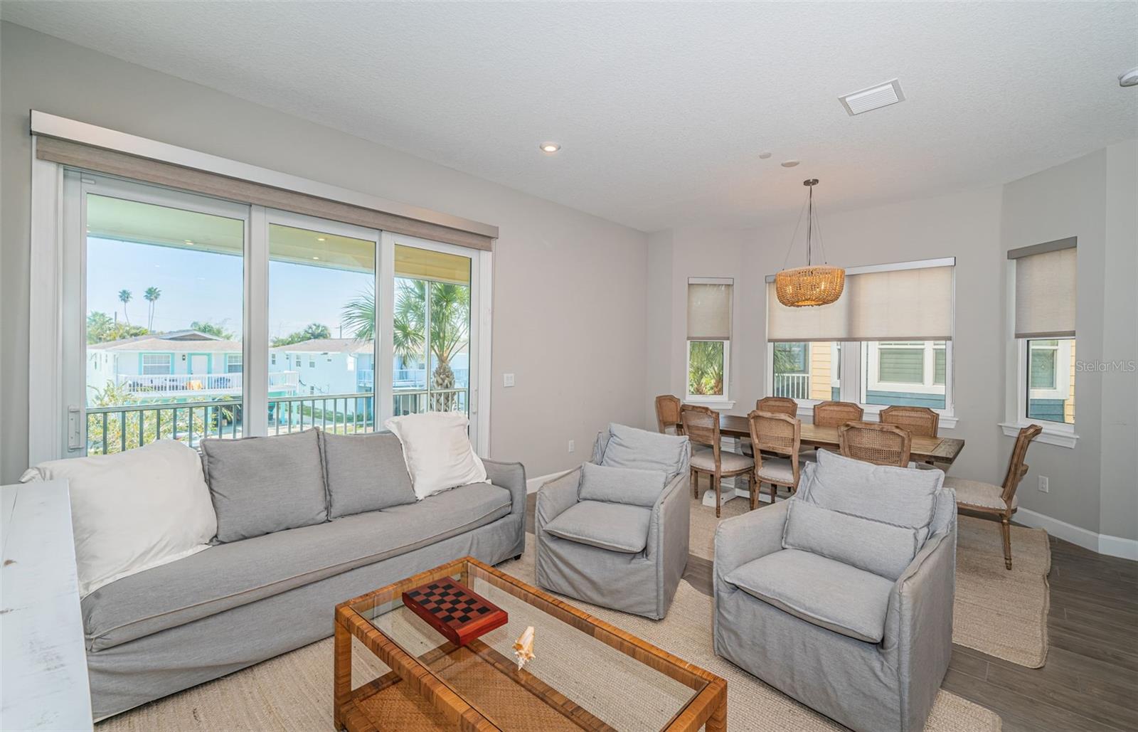 Image 8 of 46 For 2509 Coral Court