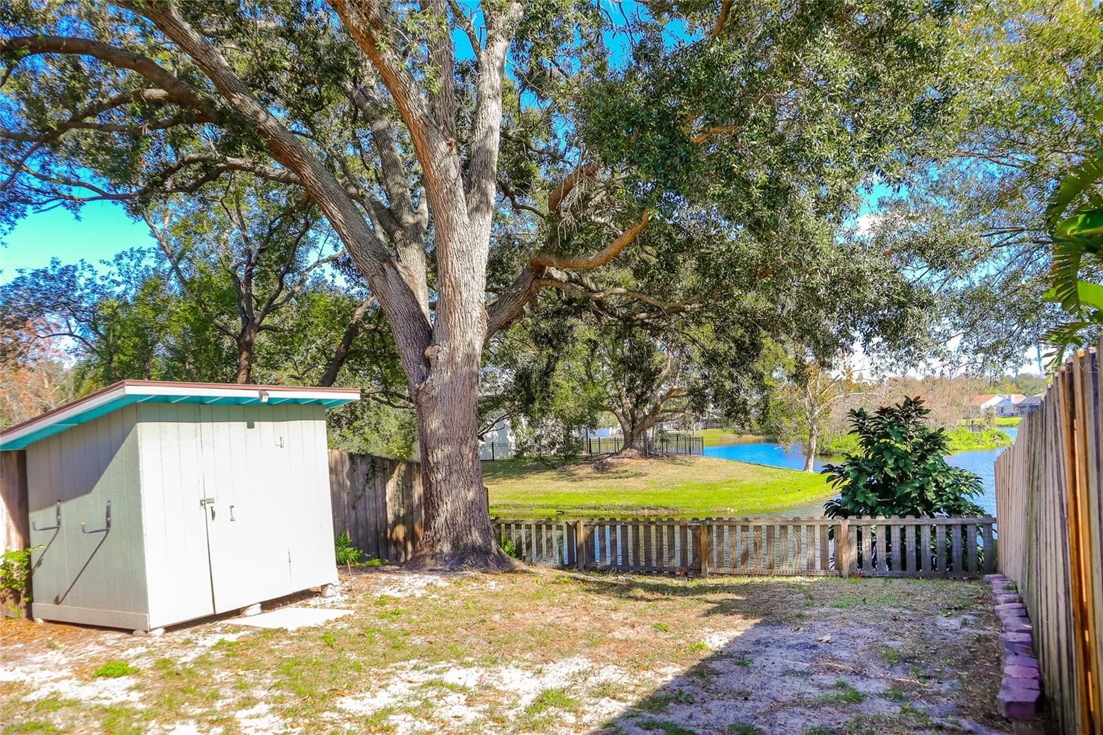 Image 26 of 27 For 4312 Venice Drive