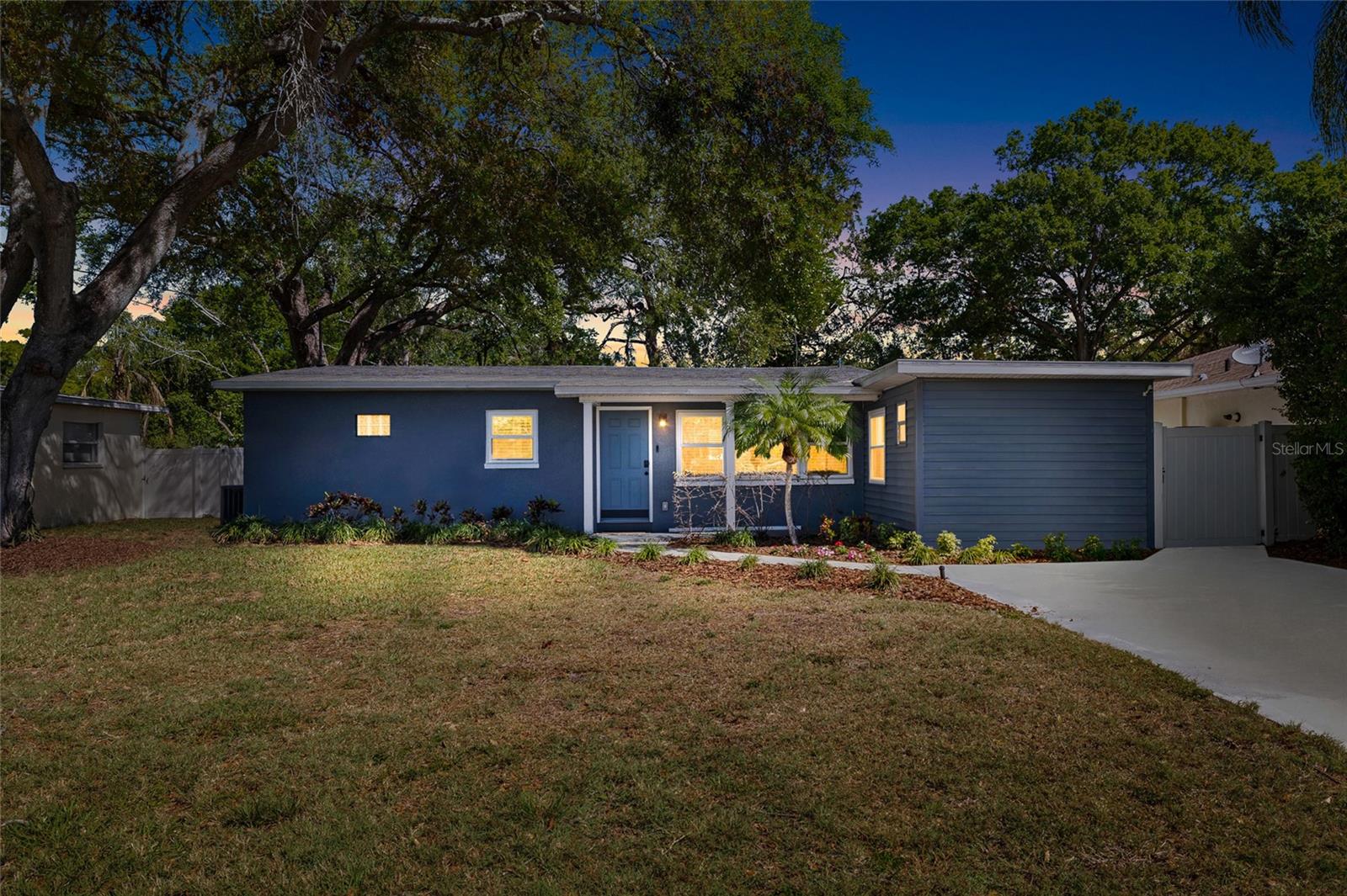 Image 2 of 28 For 4105 Fair Oaks Avenue