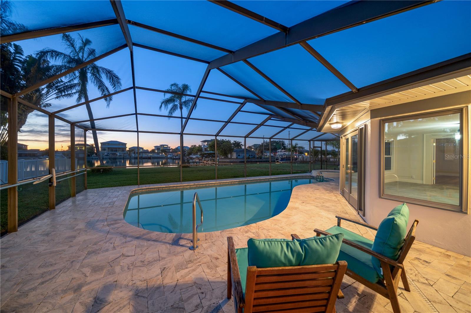 Image 34 of 38 For 402 Harbor View Lane