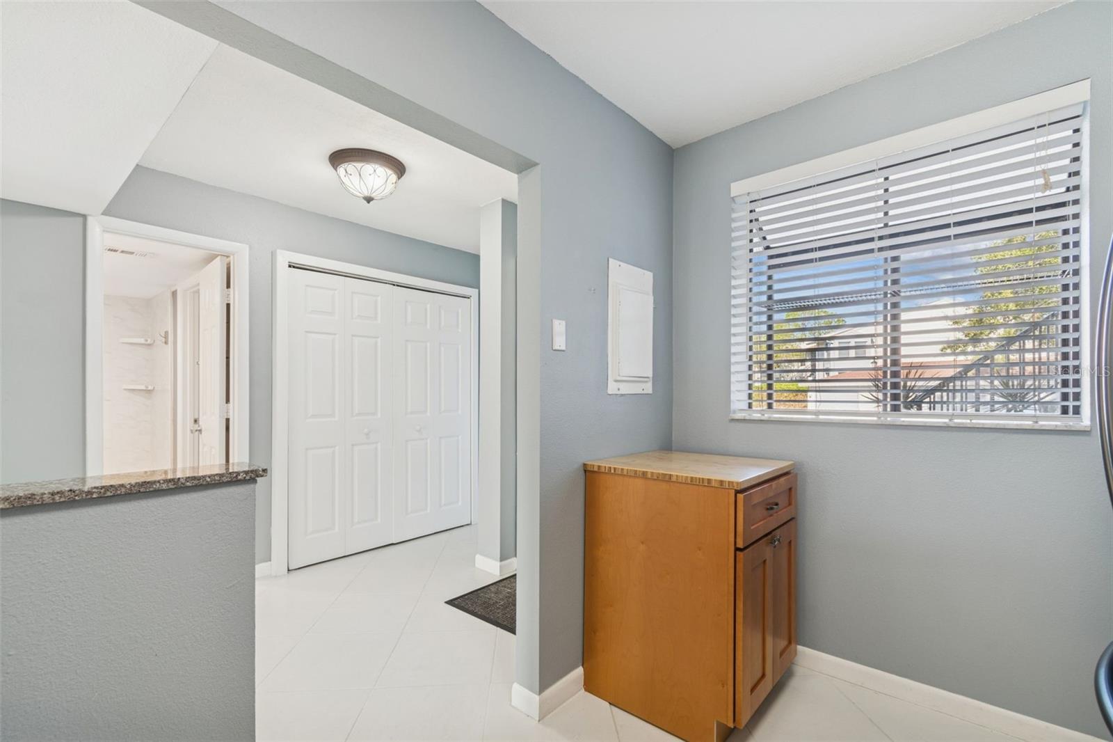 Image 20 of 47 For 2051 Skimmer Court W 114