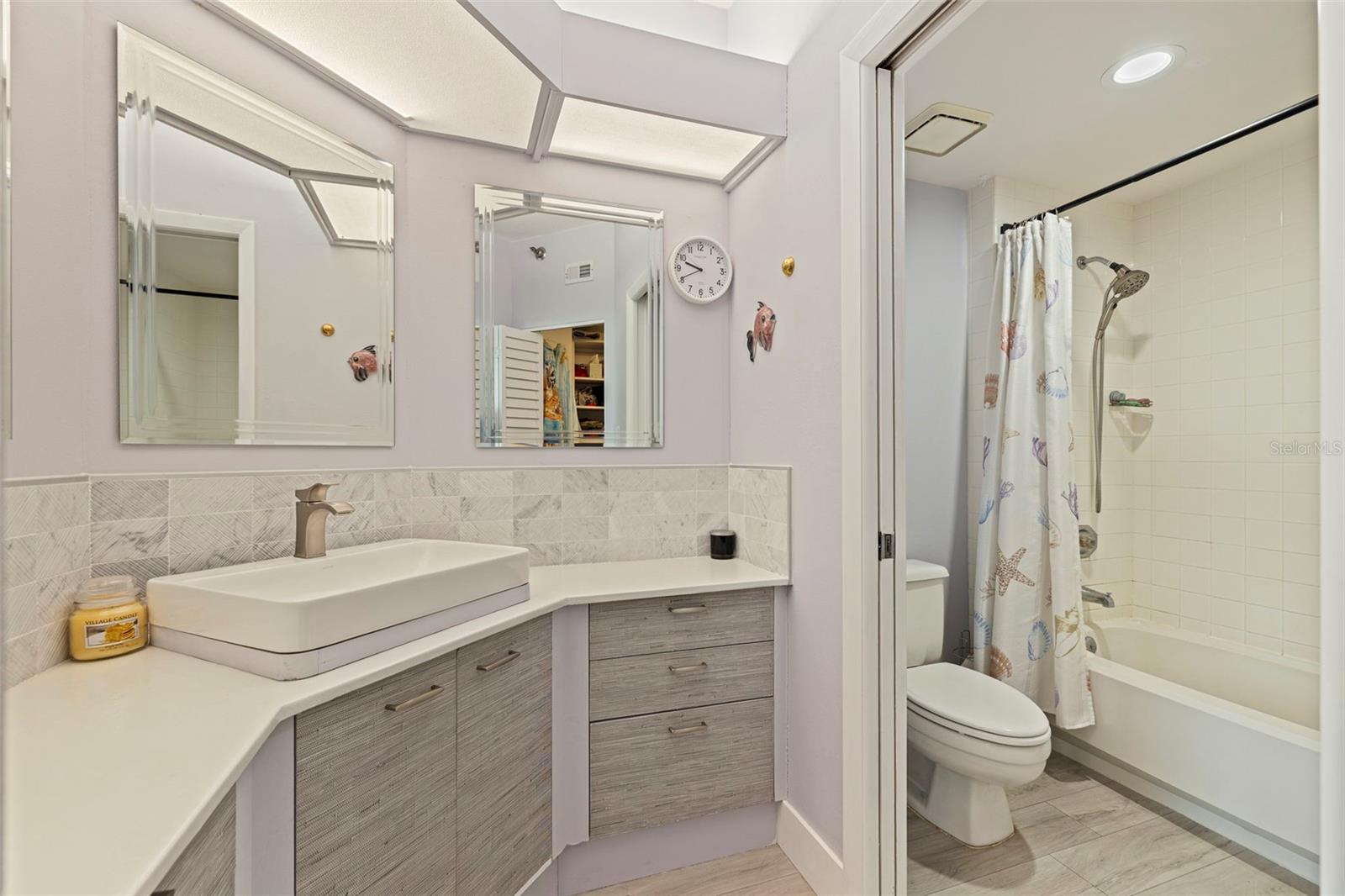 Image 21 of 45 For 7979 Sailboat Key Boulevard S 202