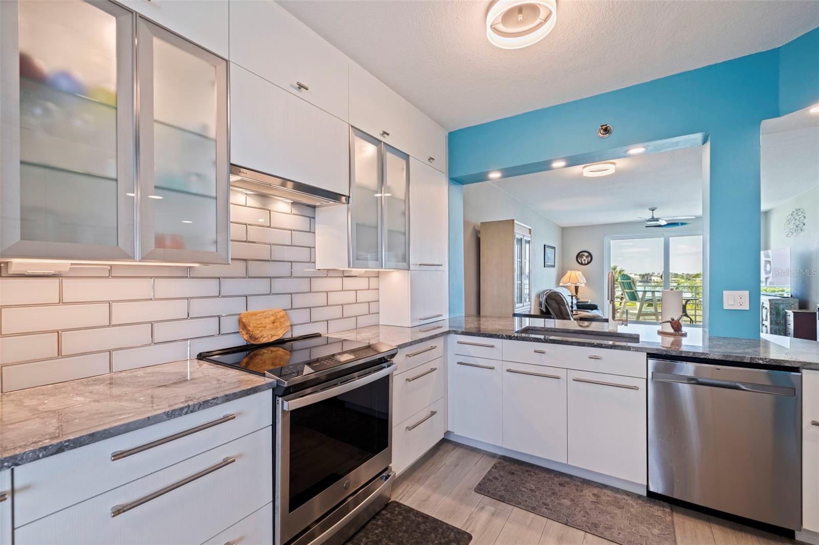 Image 5 of 45 For 7979 Sailboat Key Boulevard S 202