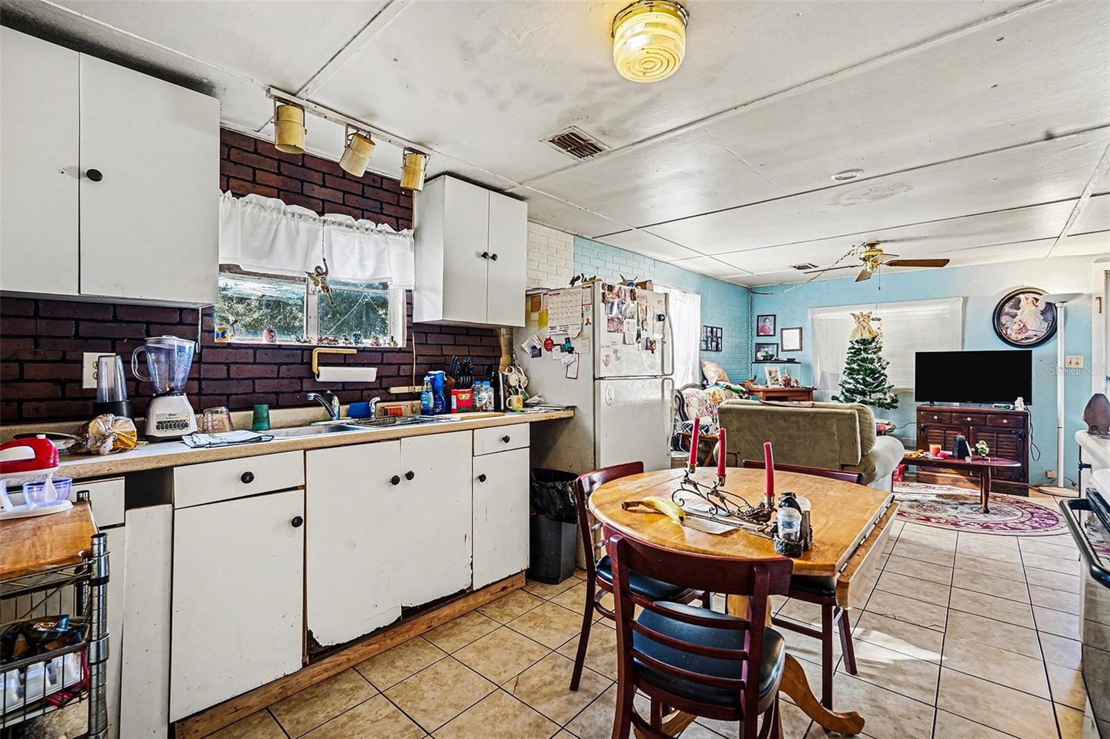 Image 14 of 27 For 2518 Elm Street