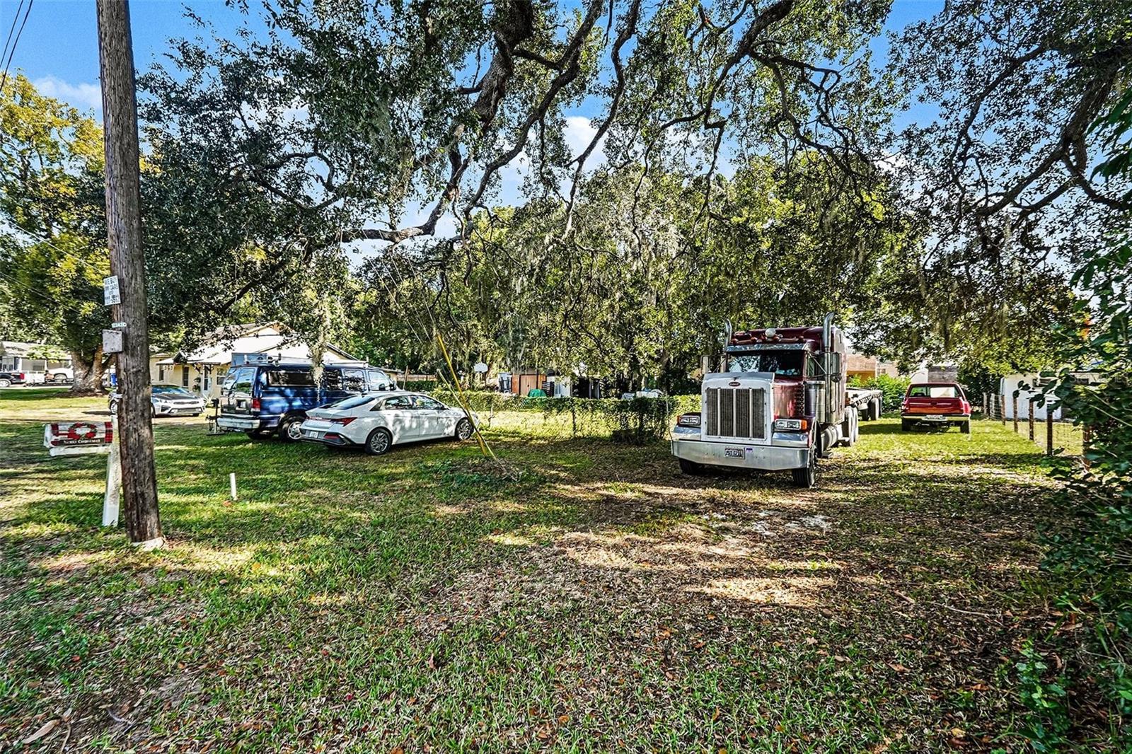 Image 18 of 27 For 2518 Elm Street