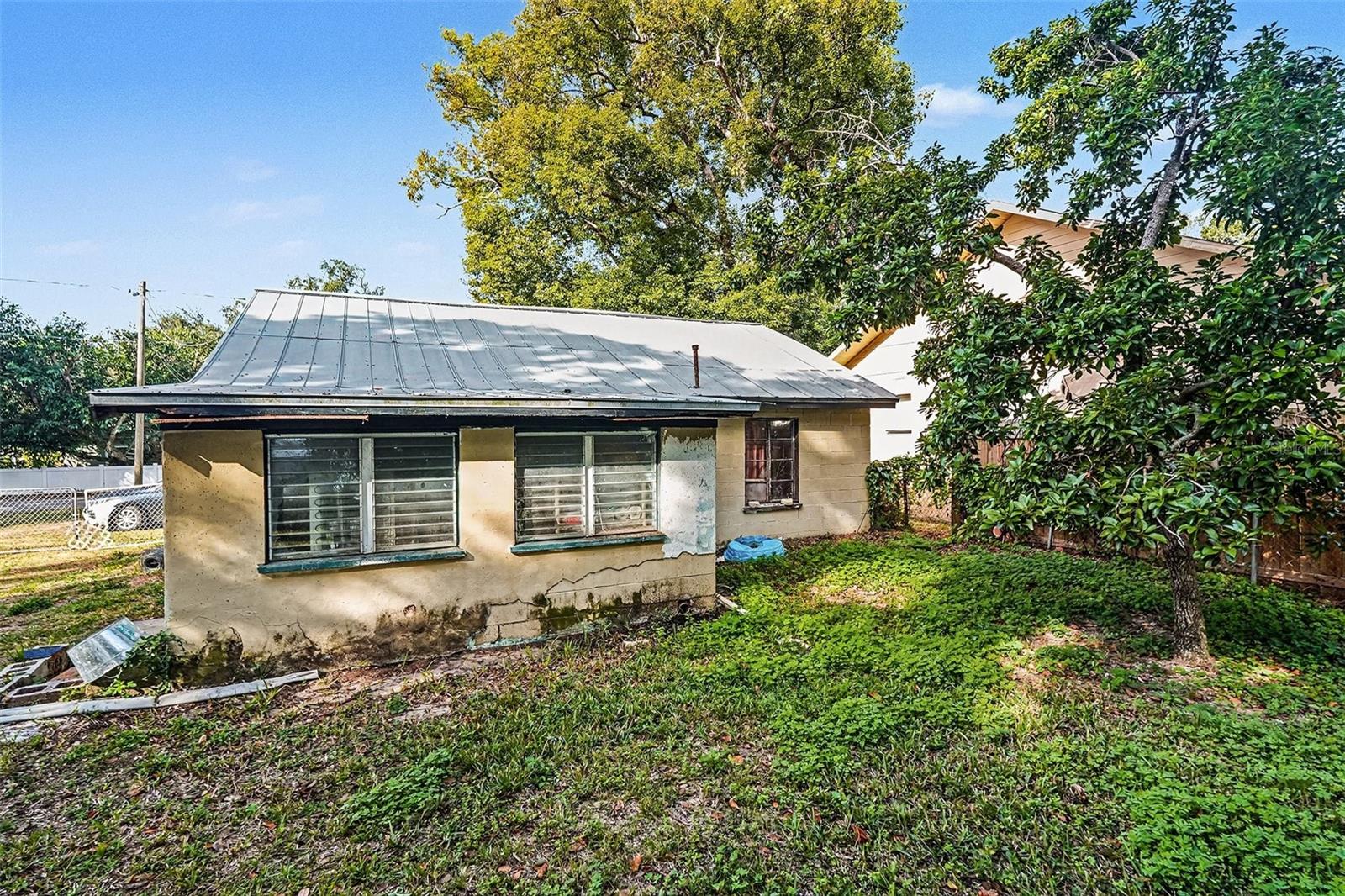 Image 25 of 27 For 2518 Elm Street