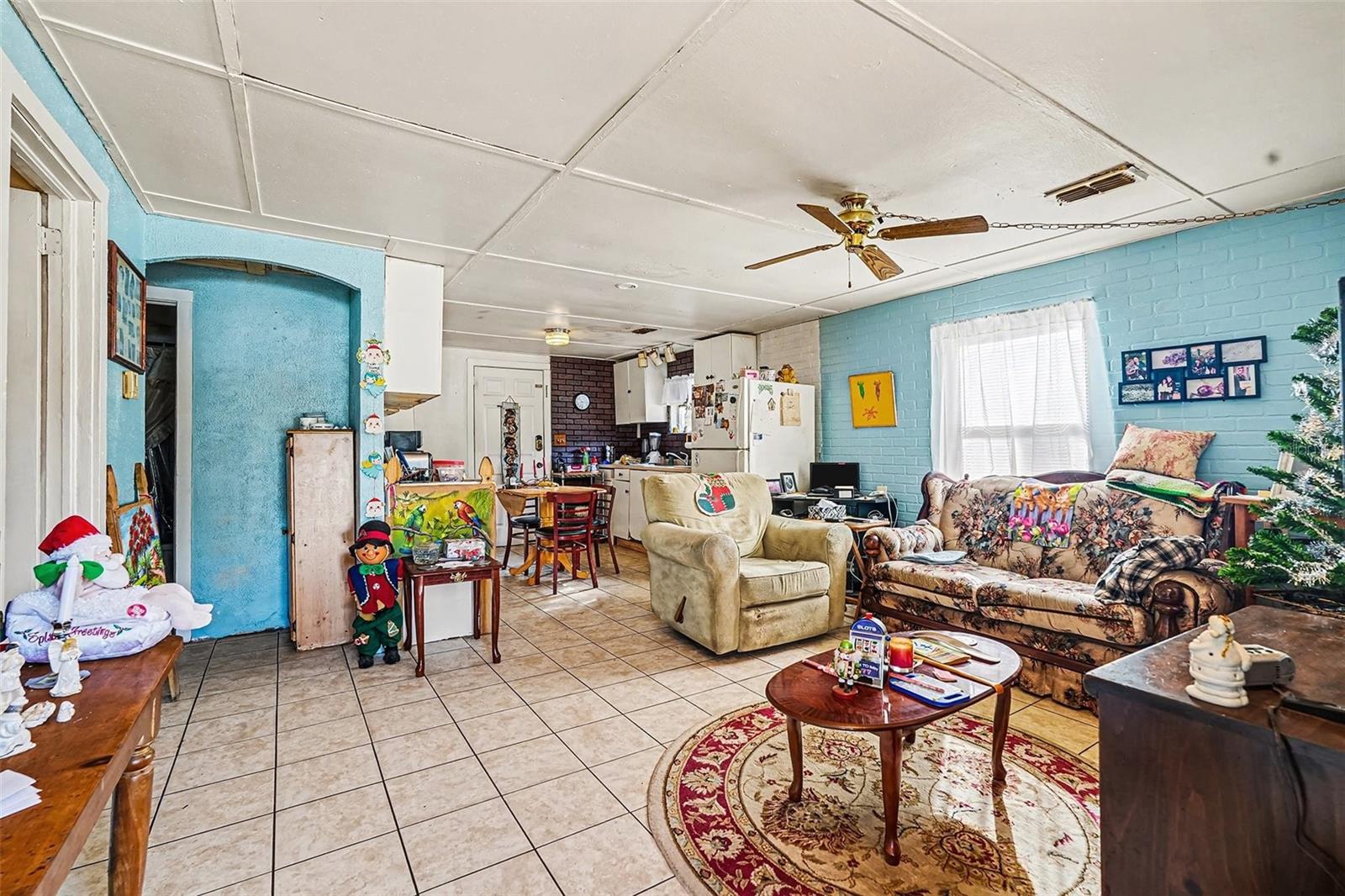 Image 8 of 27 For 2518 Elm Street