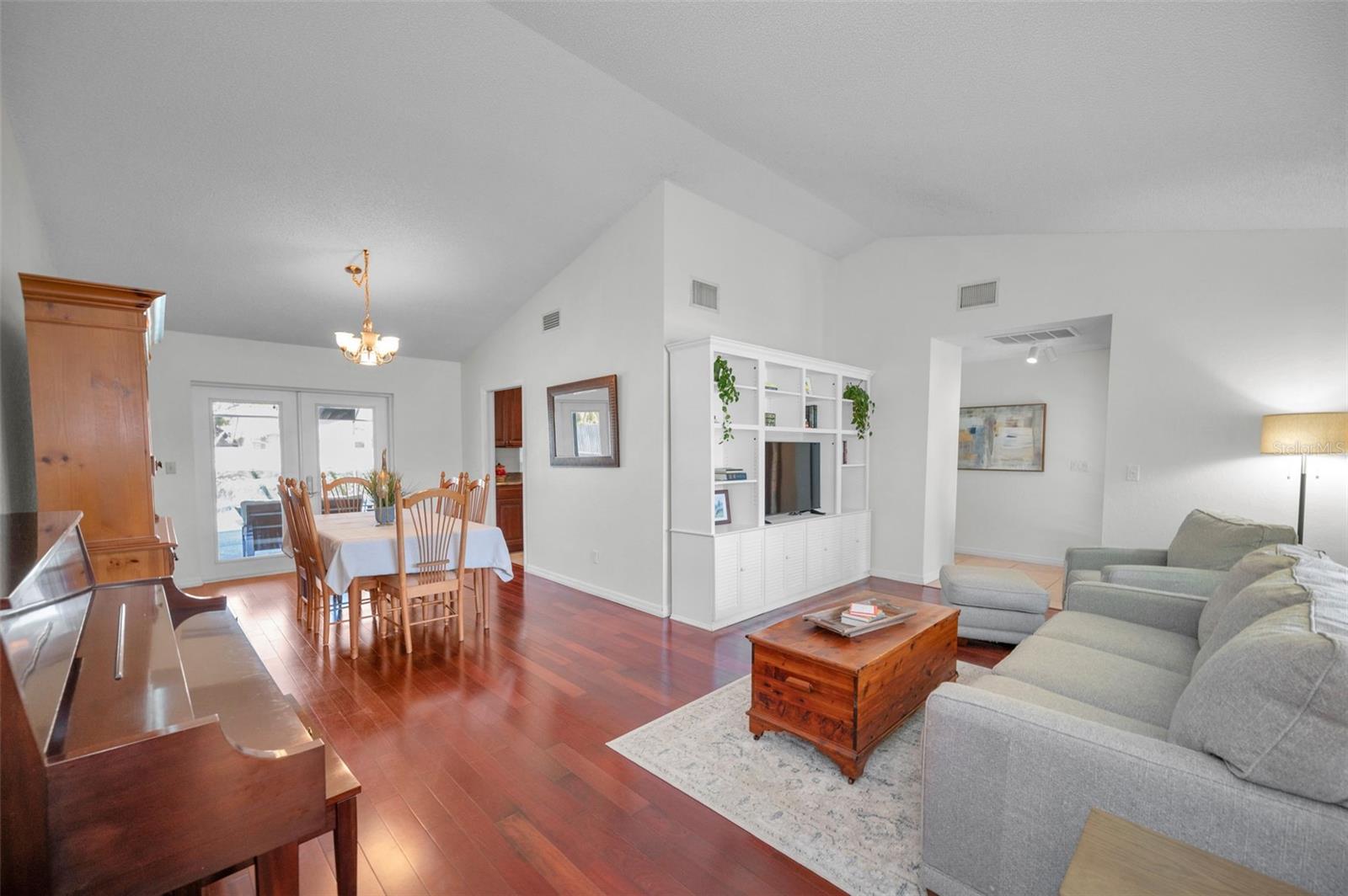 Image 13 of 60 For 2949 Glenpark Road