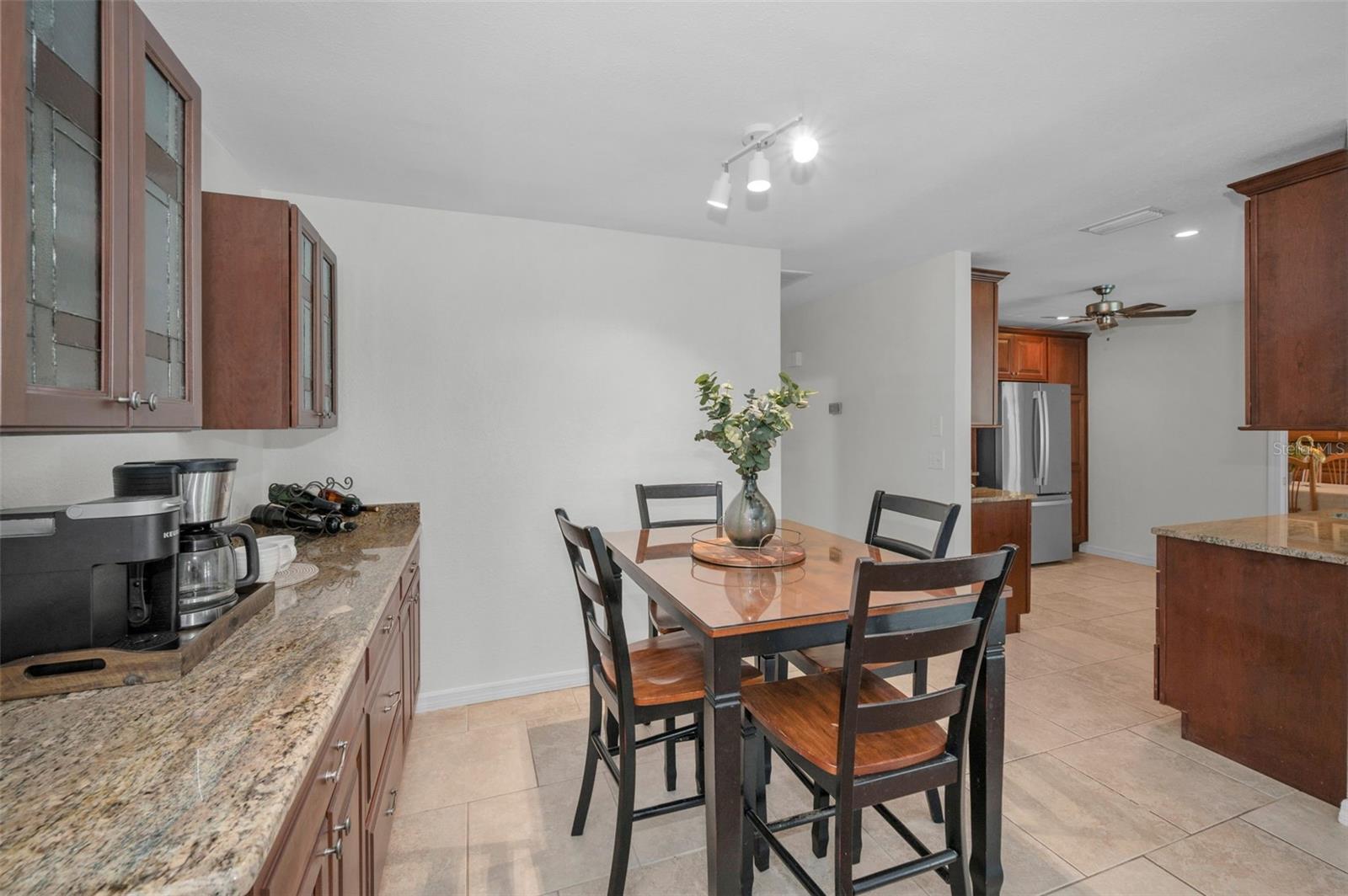 Image 21 of 60 For 2949 Glenpark Road