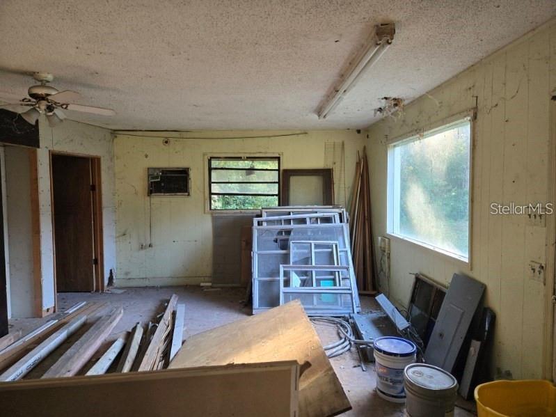 Image 17 of 40 For 6942 Angus Valley Drive