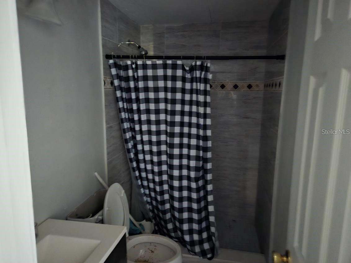 Image 24 of 40 For 6942 Angus Valley Drive