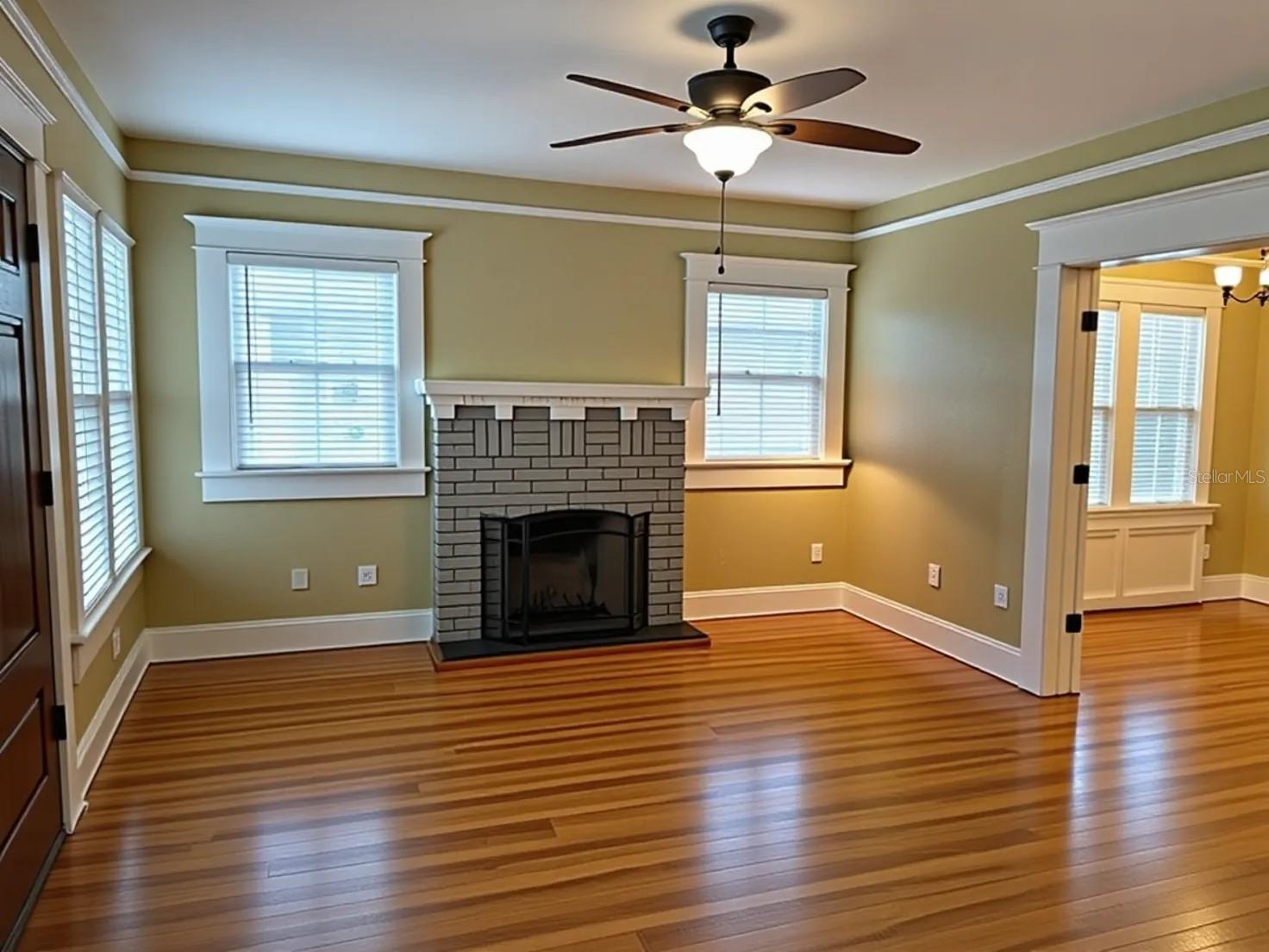 Image 6 of 40 For 807 Fremont Avenue