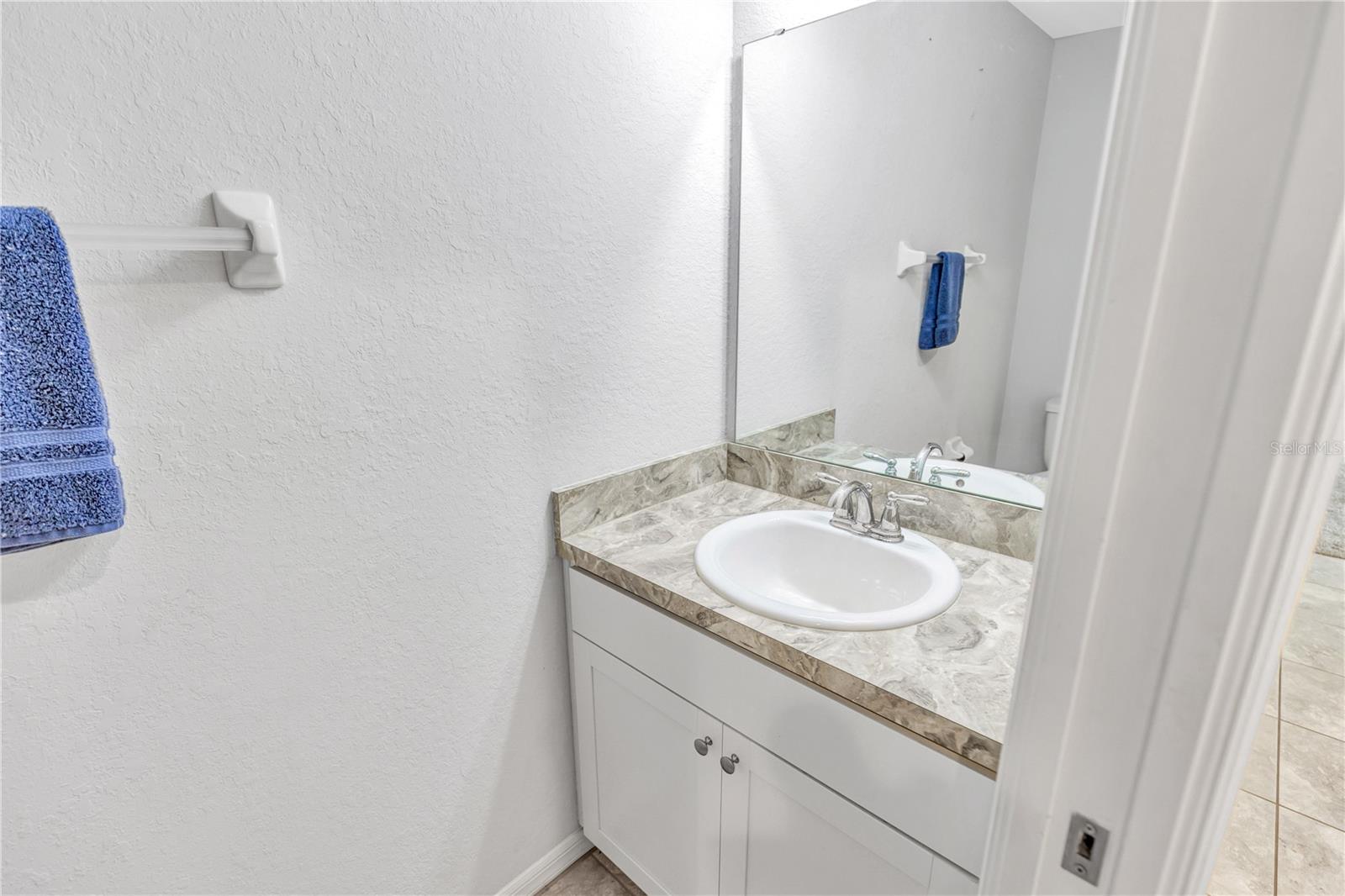 Image 10 of 51 For 7215 Sterling Point Court