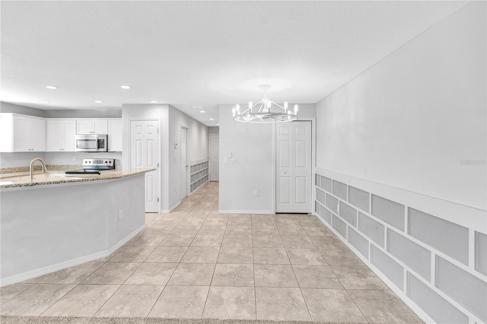 Image 19 of 51 For 7215 Sterling Point Court