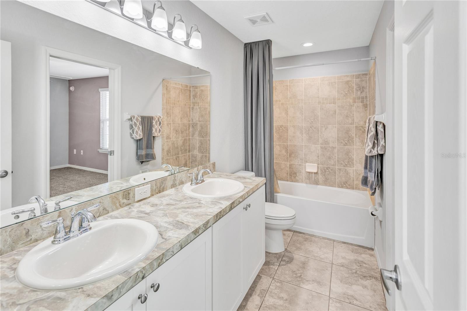 Image 36 of 51 For 7215 Sterling Point Court