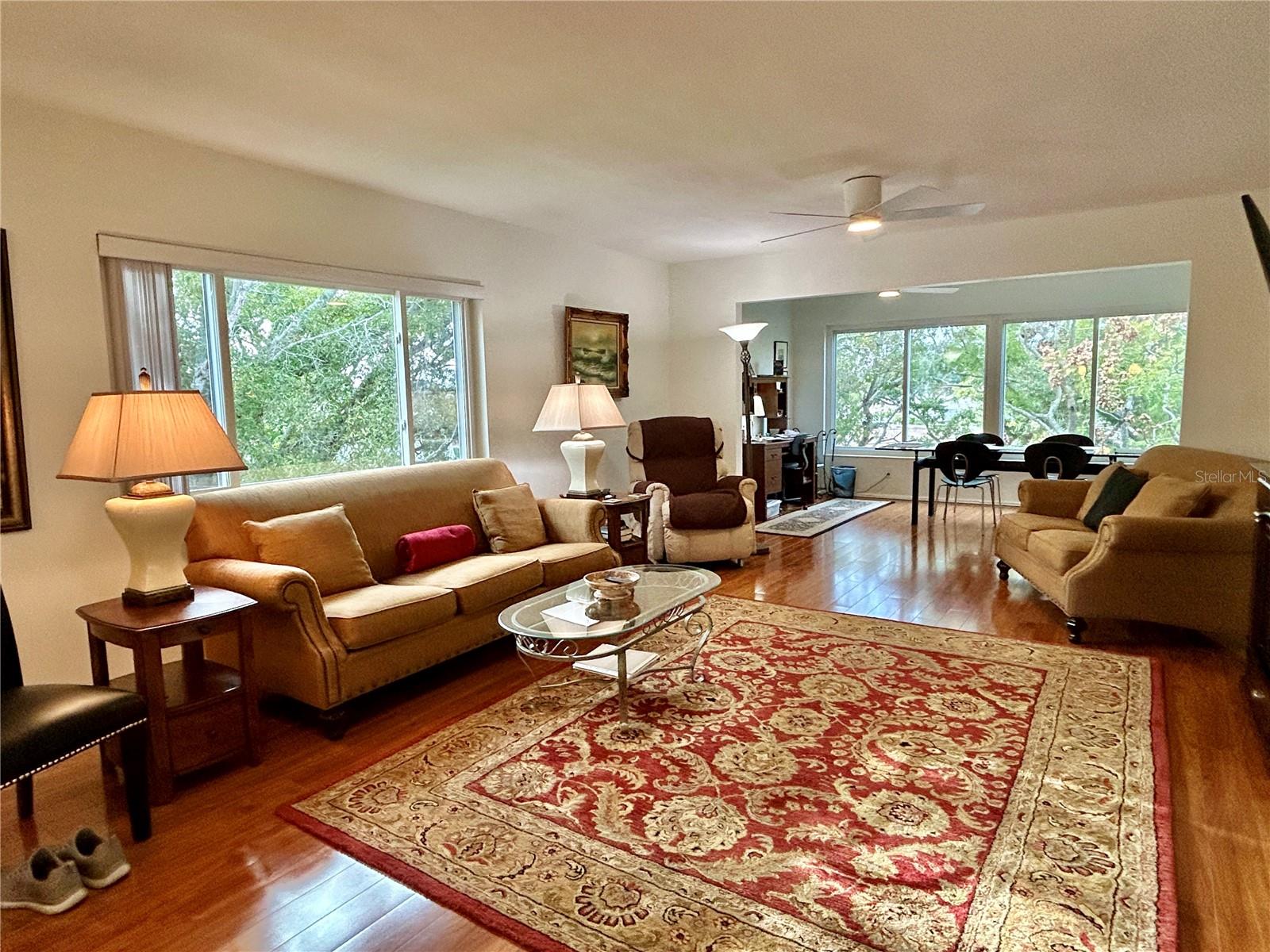 Image 11 of 51 For 2436 Rhodesian Drive 42