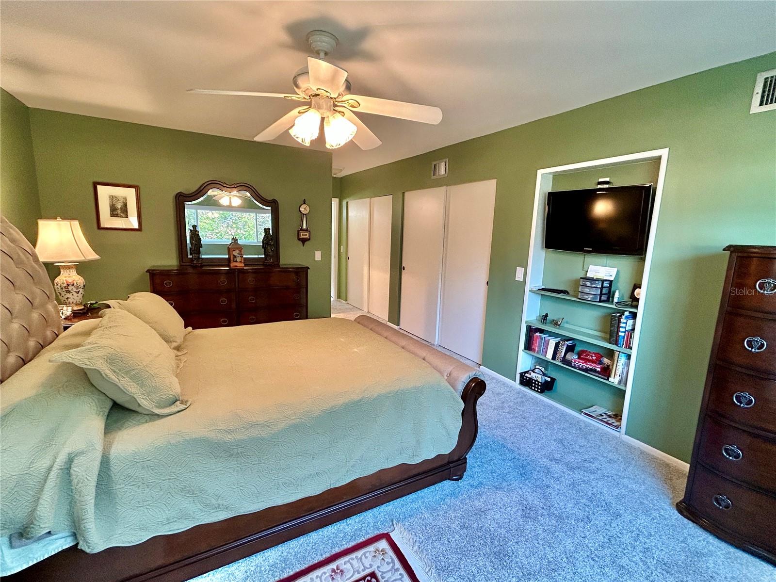 Image 21 of 51 For 2436 Rhodesian Drive 42