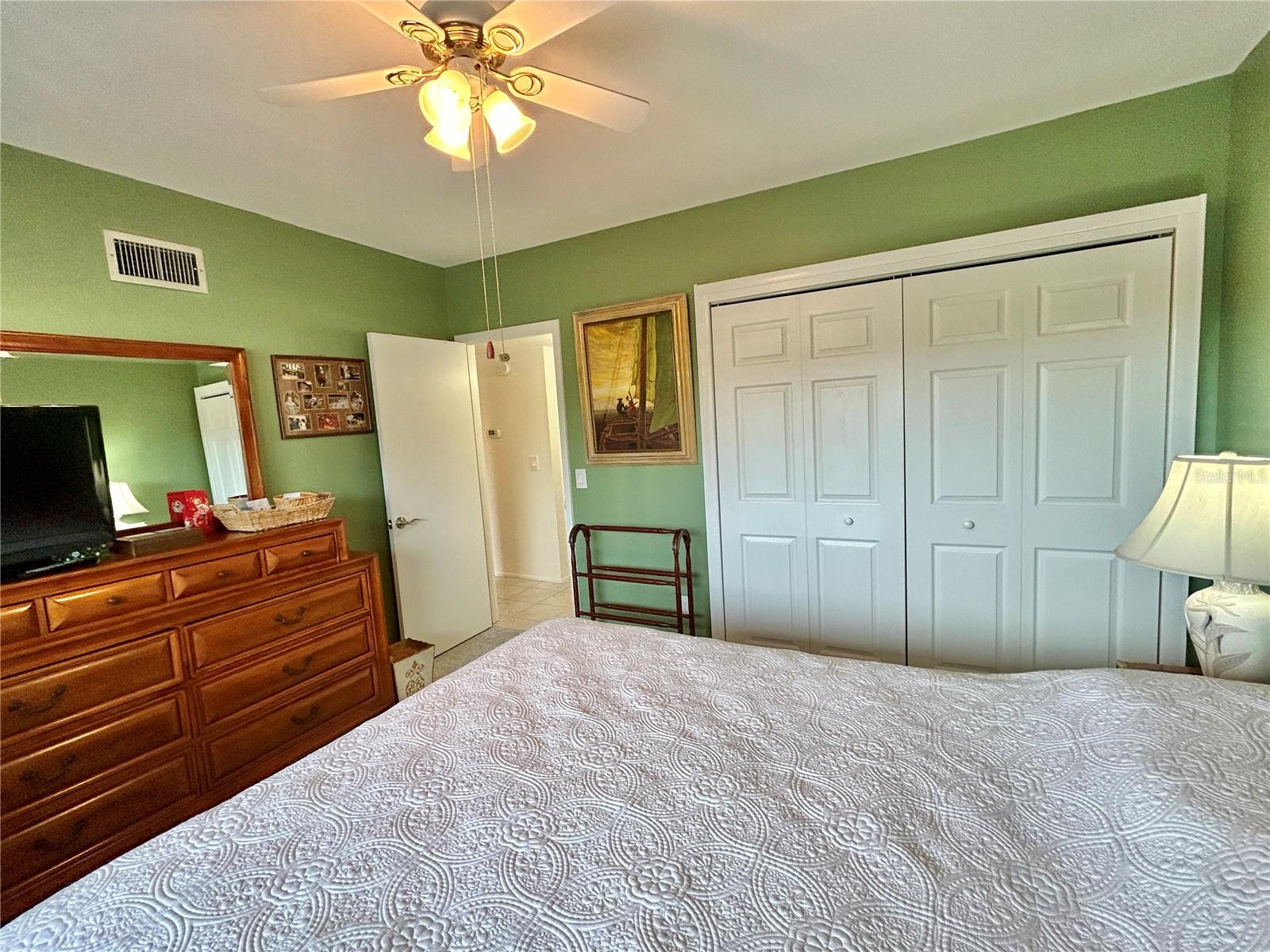 Image 28 of 51 For 2436 Rhodesian Drive 42