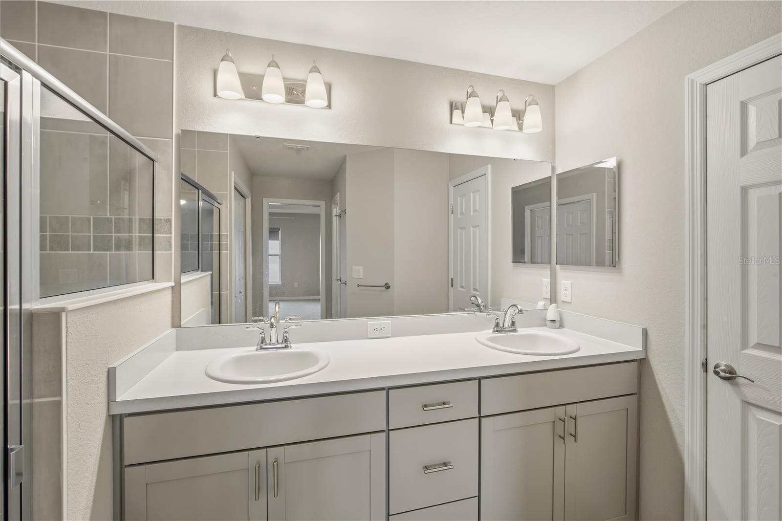 Image 11 of 25 For 12367 Marshland Street