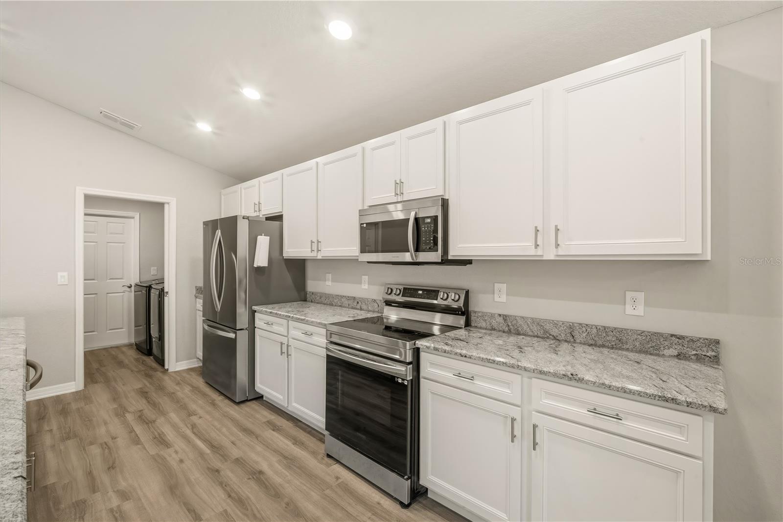 Image 17 of 25 For 12367 Marshland Street