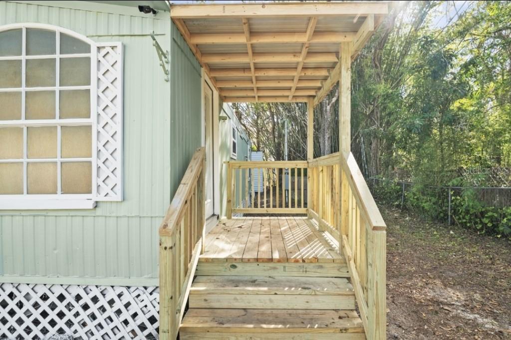 Image 16 of 22 For 12924 Manatee Avenue