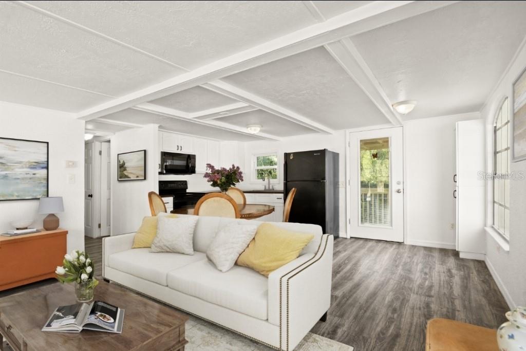 Image 3 of 22 For 12924 Manatee Avenue