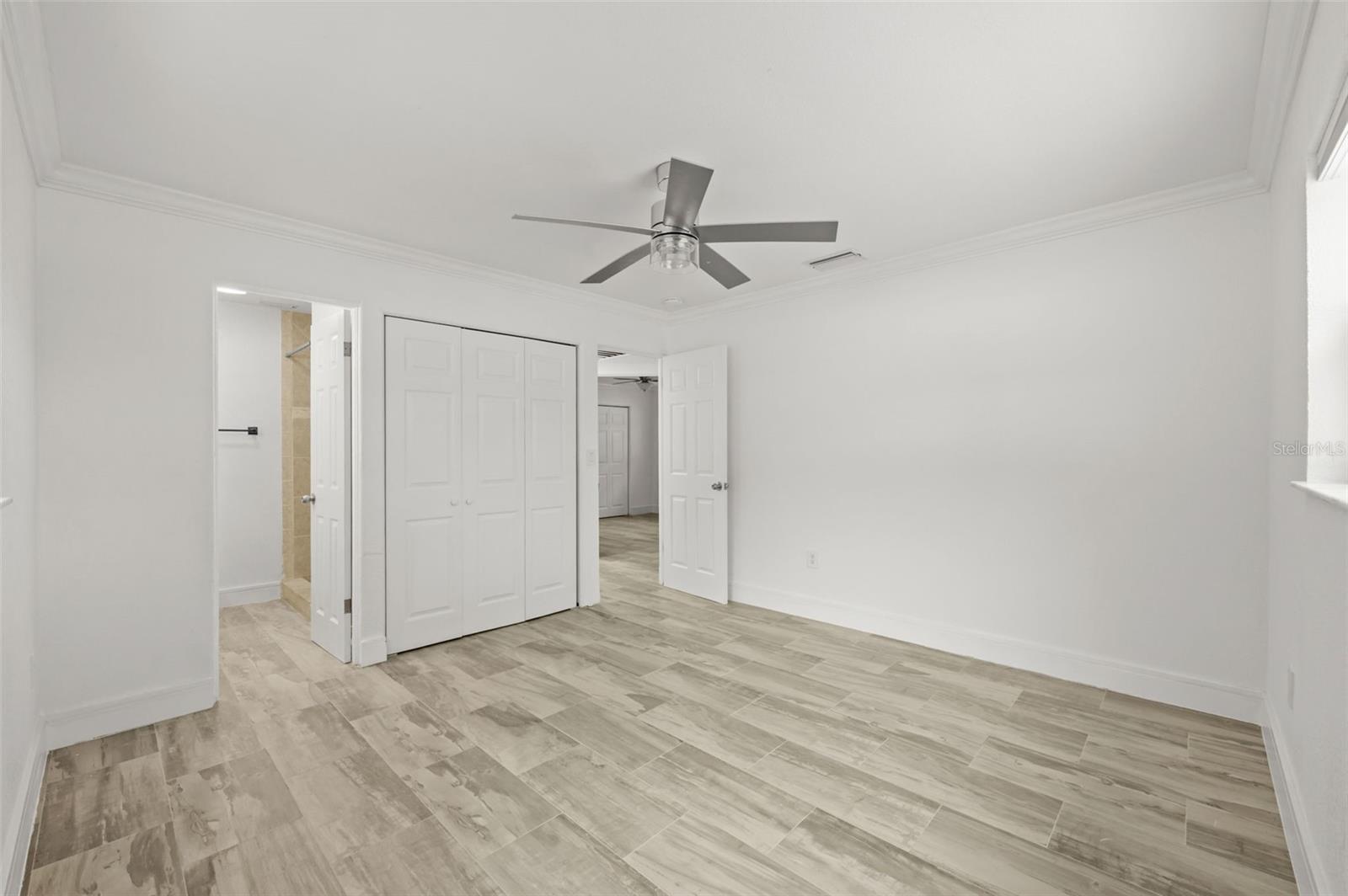 Image 10 of 31 For 5301 Venetian Boulevard Ne