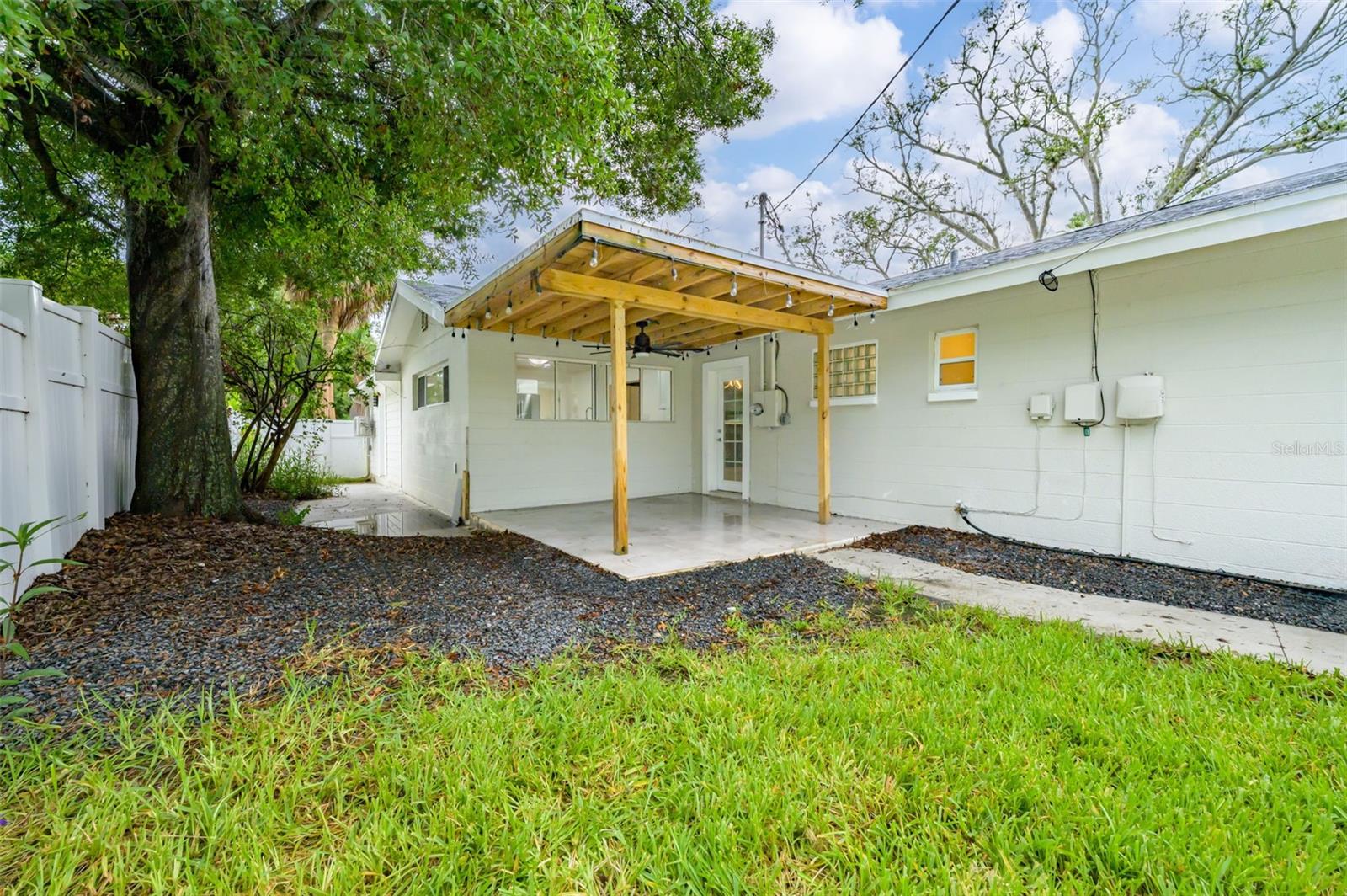 Image 26 of 31 For 5301 Venetian Boulevard Ne