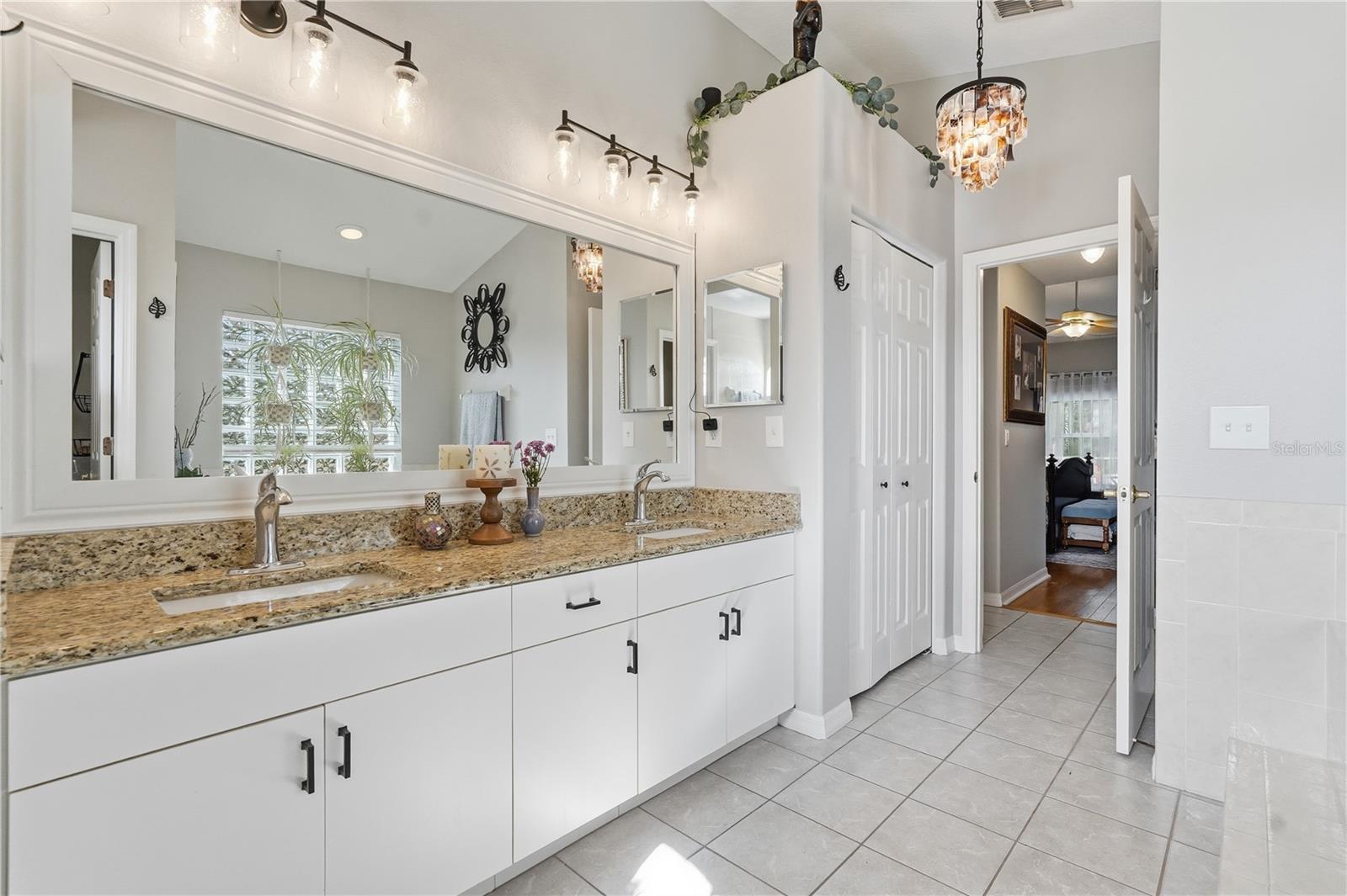 Image 19 of 40 For 9233 Irondale Lane