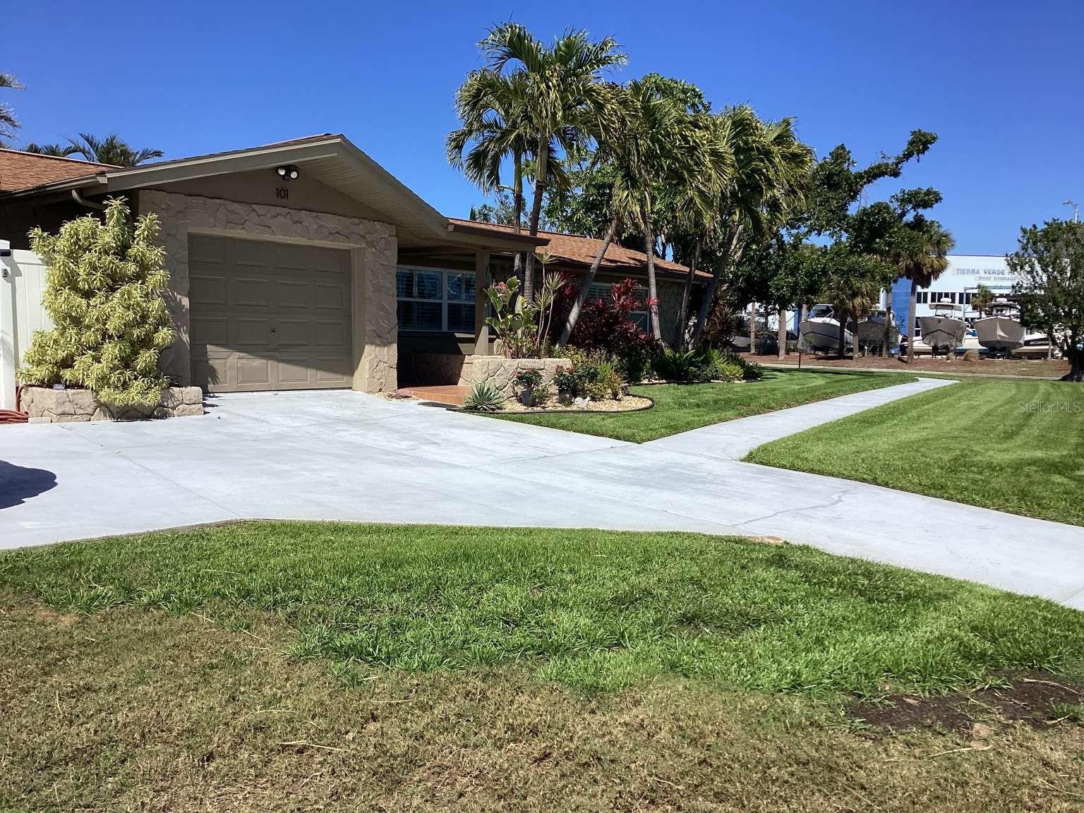 Image 20 of 21 For 101 Madonna Boulevard