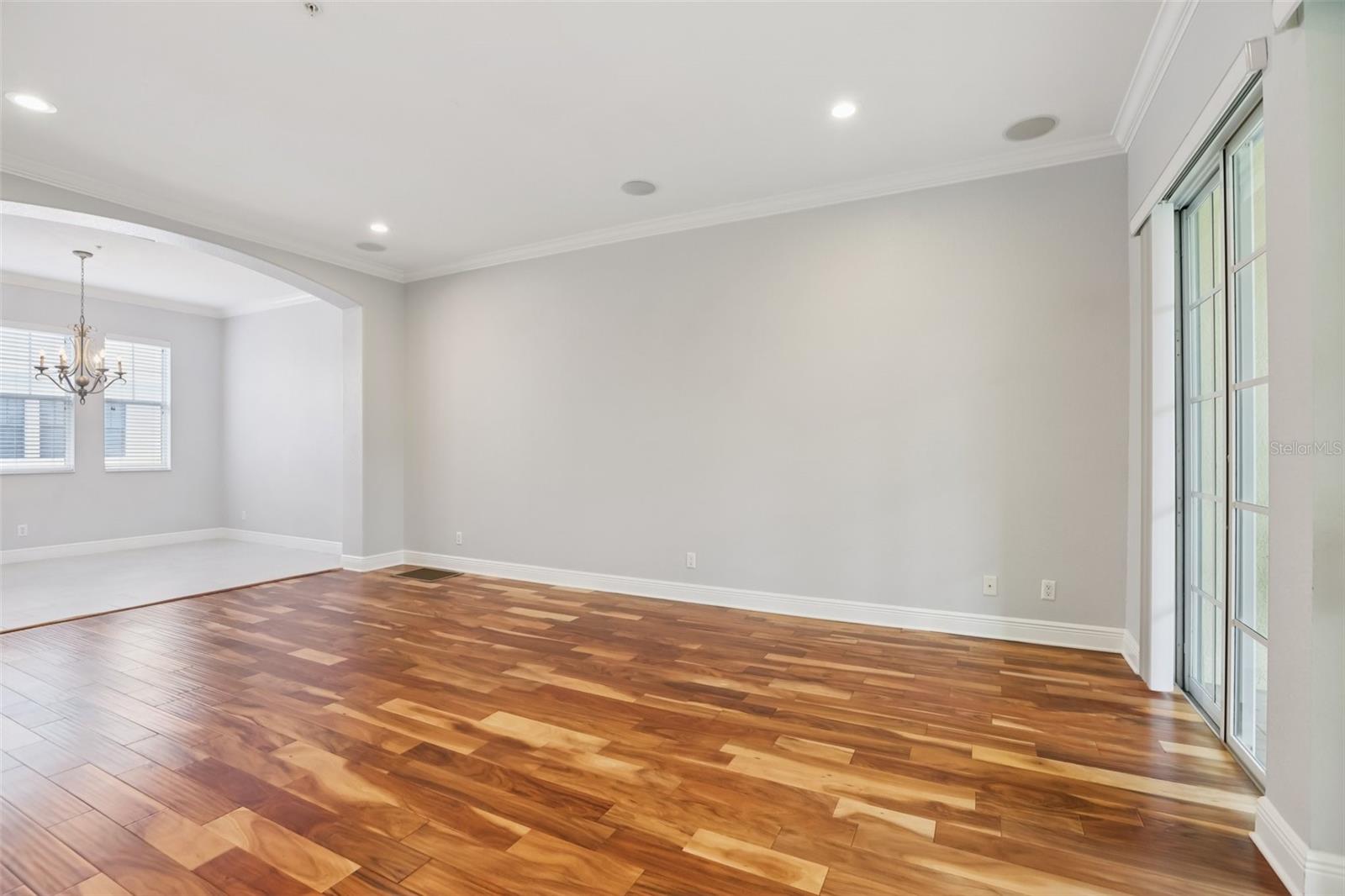 Image 12 of 71 For 6021 Printery Street 107