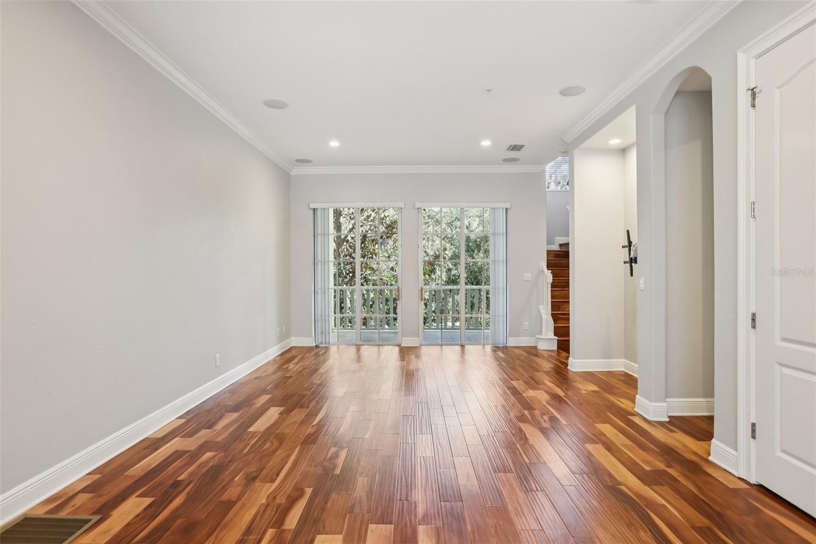 Image 16 of 71 For 6021 Printery Street 107