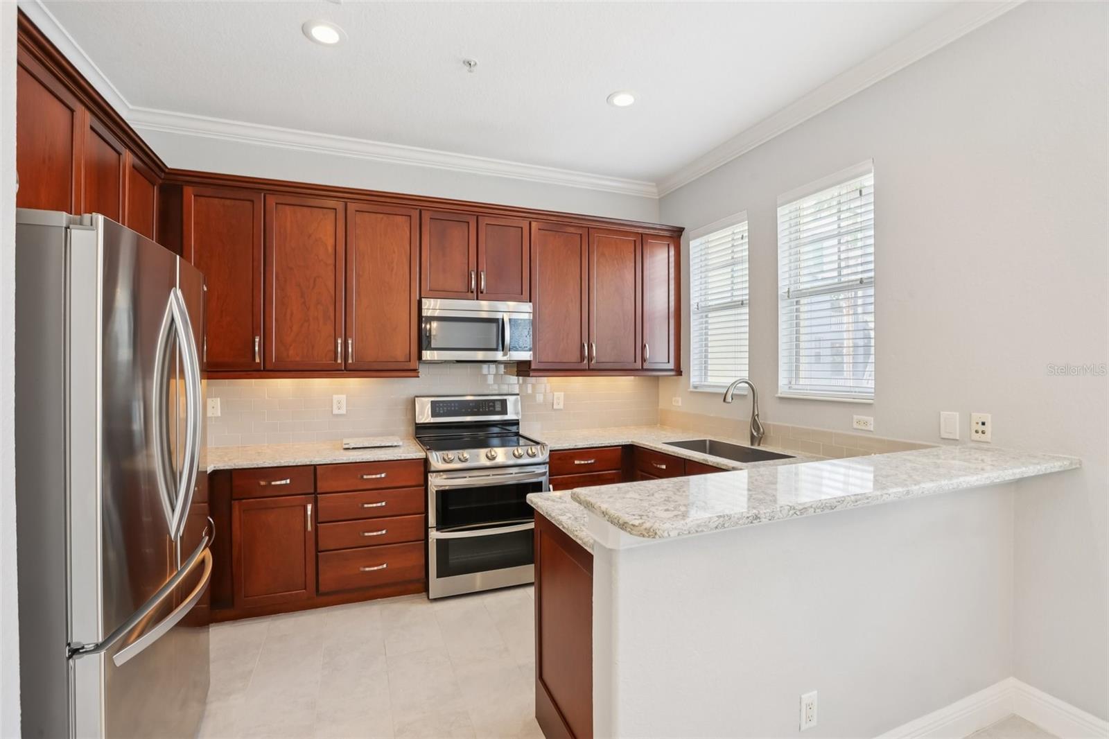 Image 21 of 71 For 6021 Printery Street 107