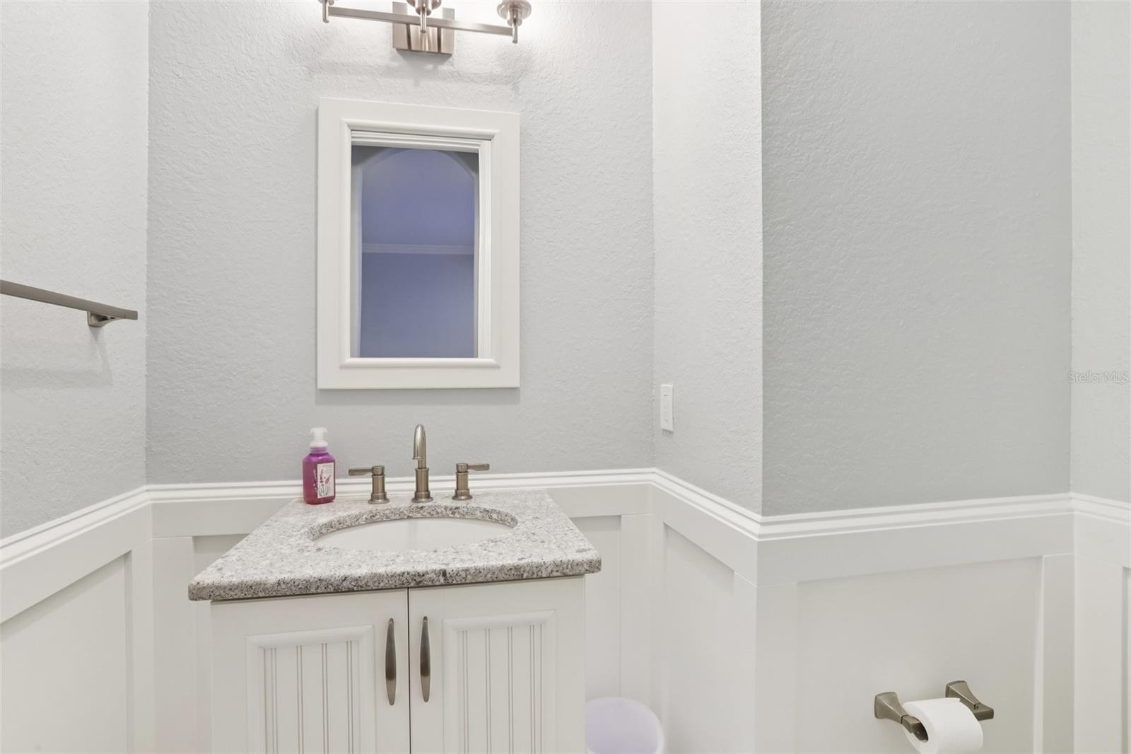 Image 26 of 71 For 6021 Printery Street 107