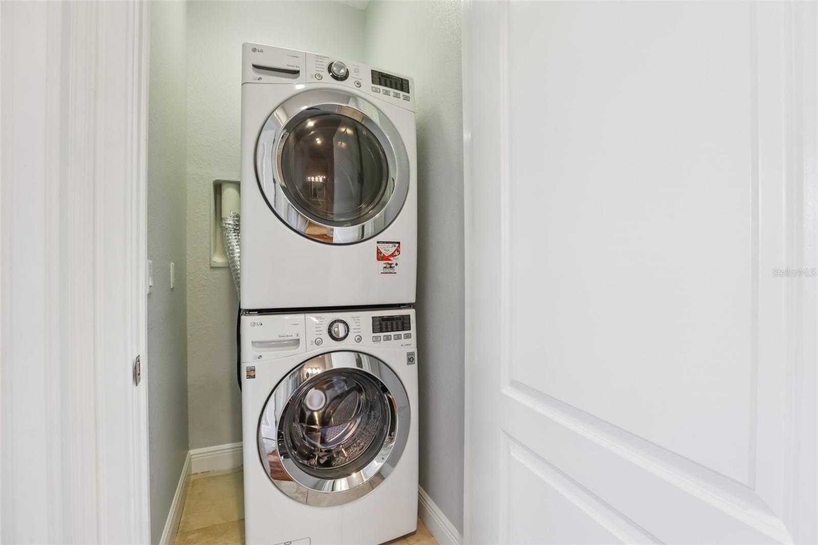 Image 37 of 71 For 6021 Printery Street 107