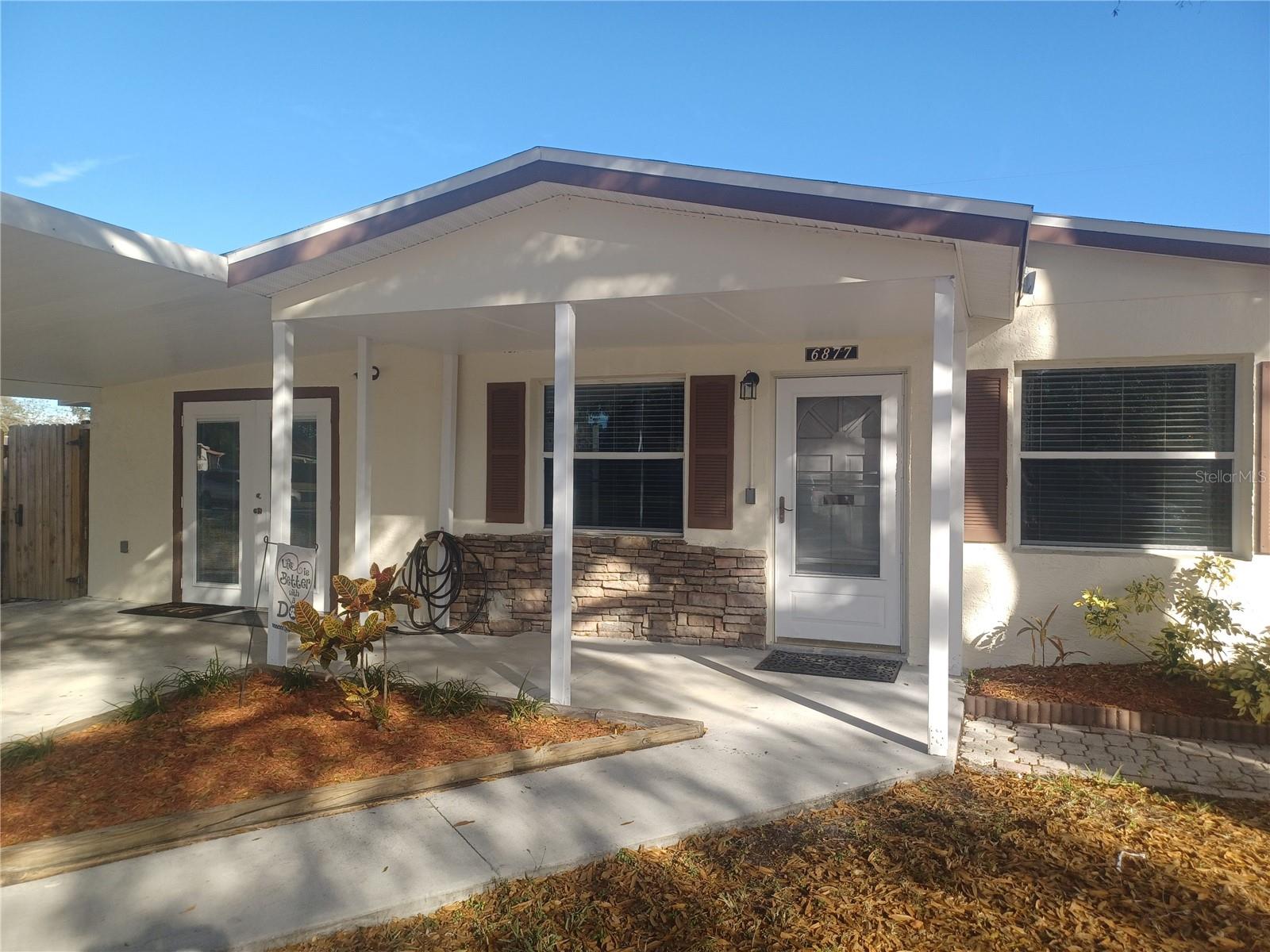 Image 4 of 20 For 6877 79th Avenue N