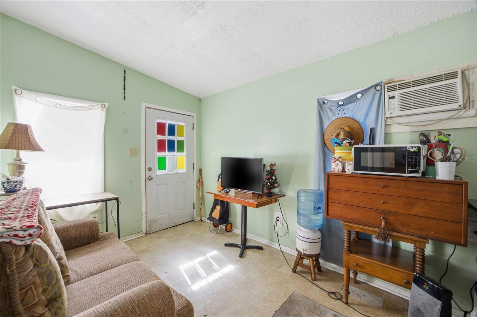 Listing photo id 23 for 1808 86th Street