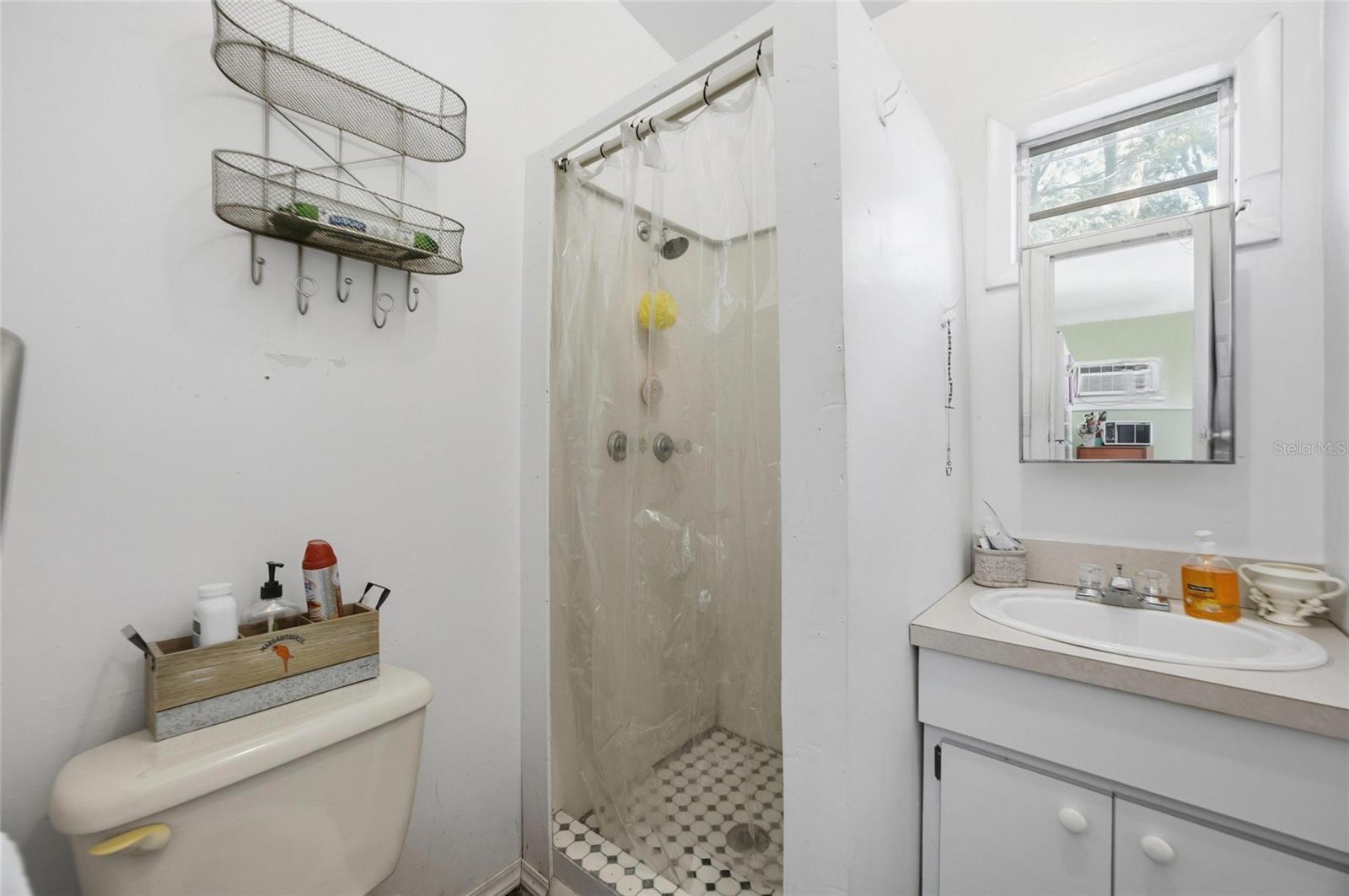 Listing photo id 26 for 1808 86th Street