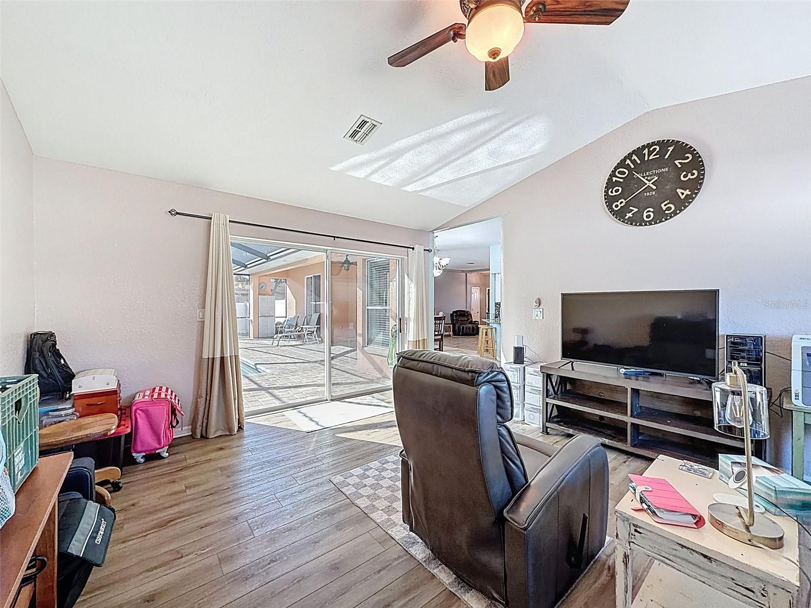 Image 11 of 44 For 5420 Fern Drive