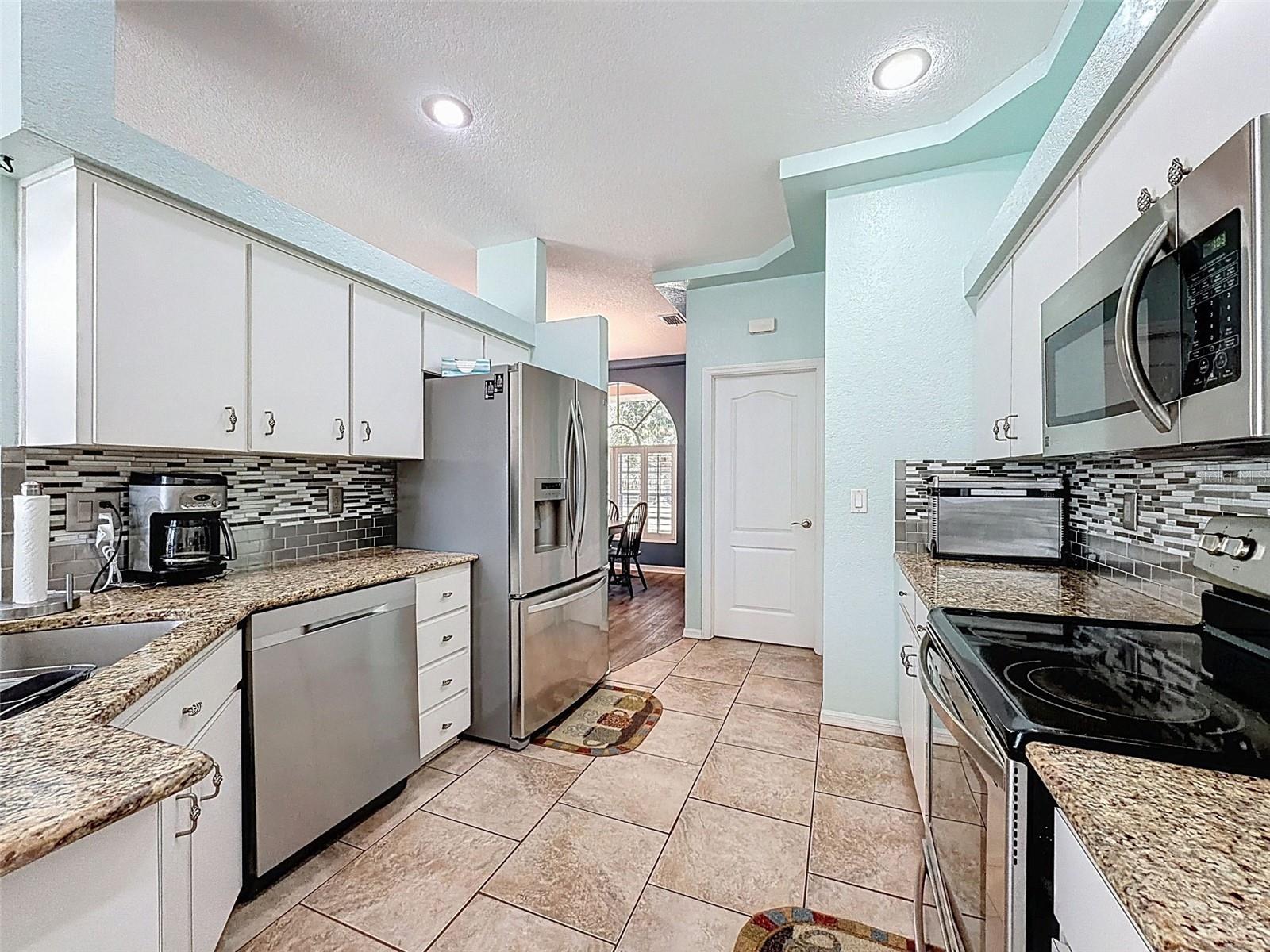 Image 5 of 44 For 5420 Fern Drive